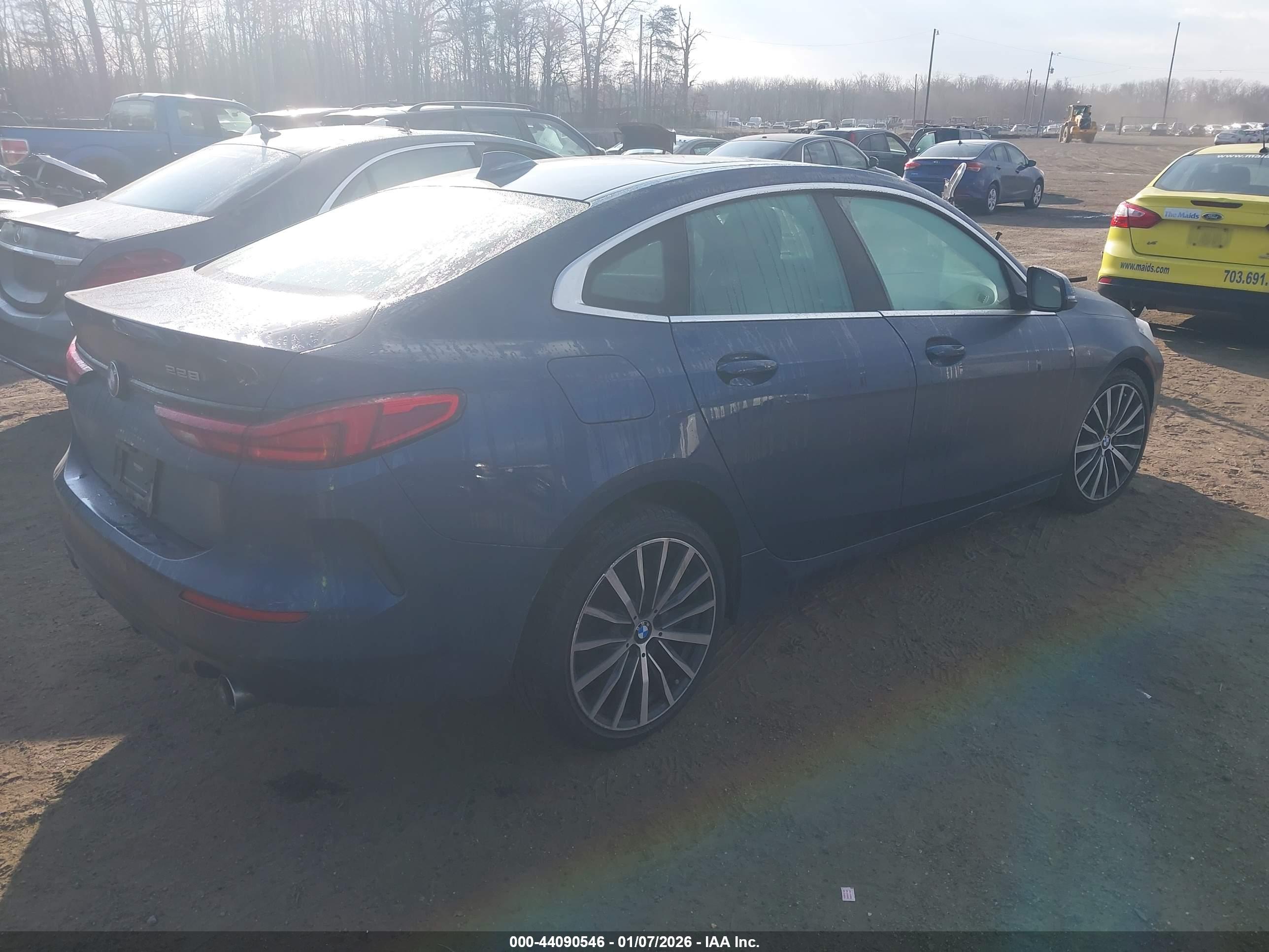 BMW 228 image 4