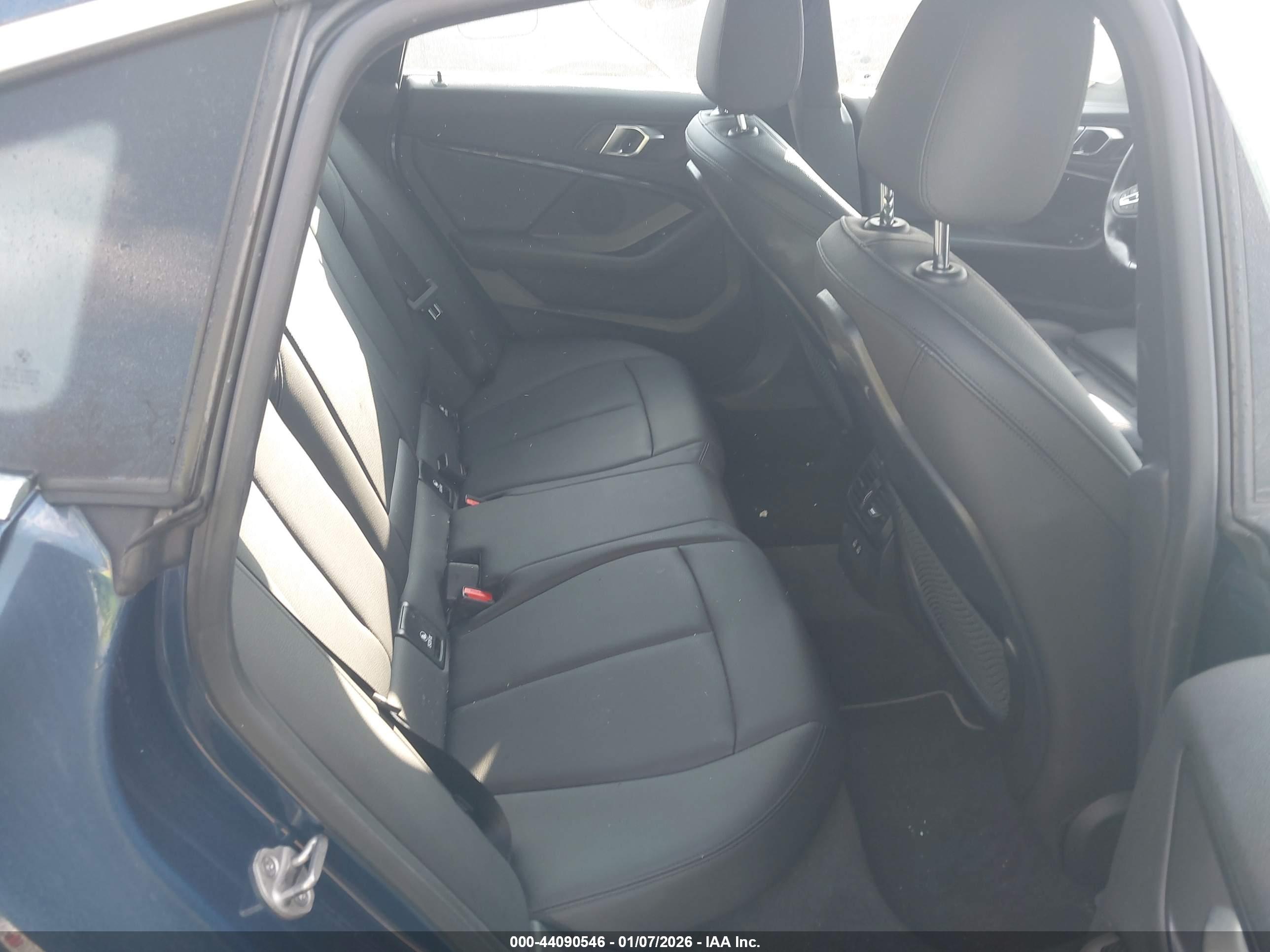 BMW 228 image 8