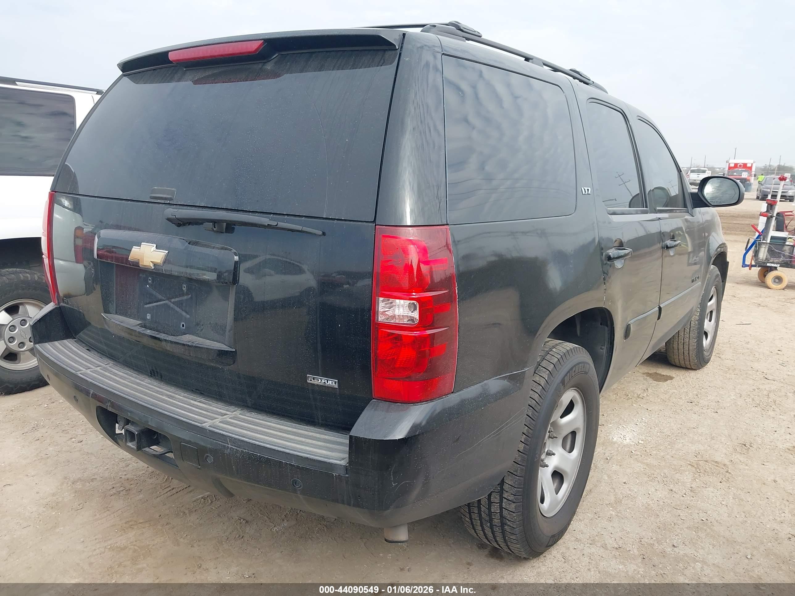 CHEVROLET TAHOE image 4