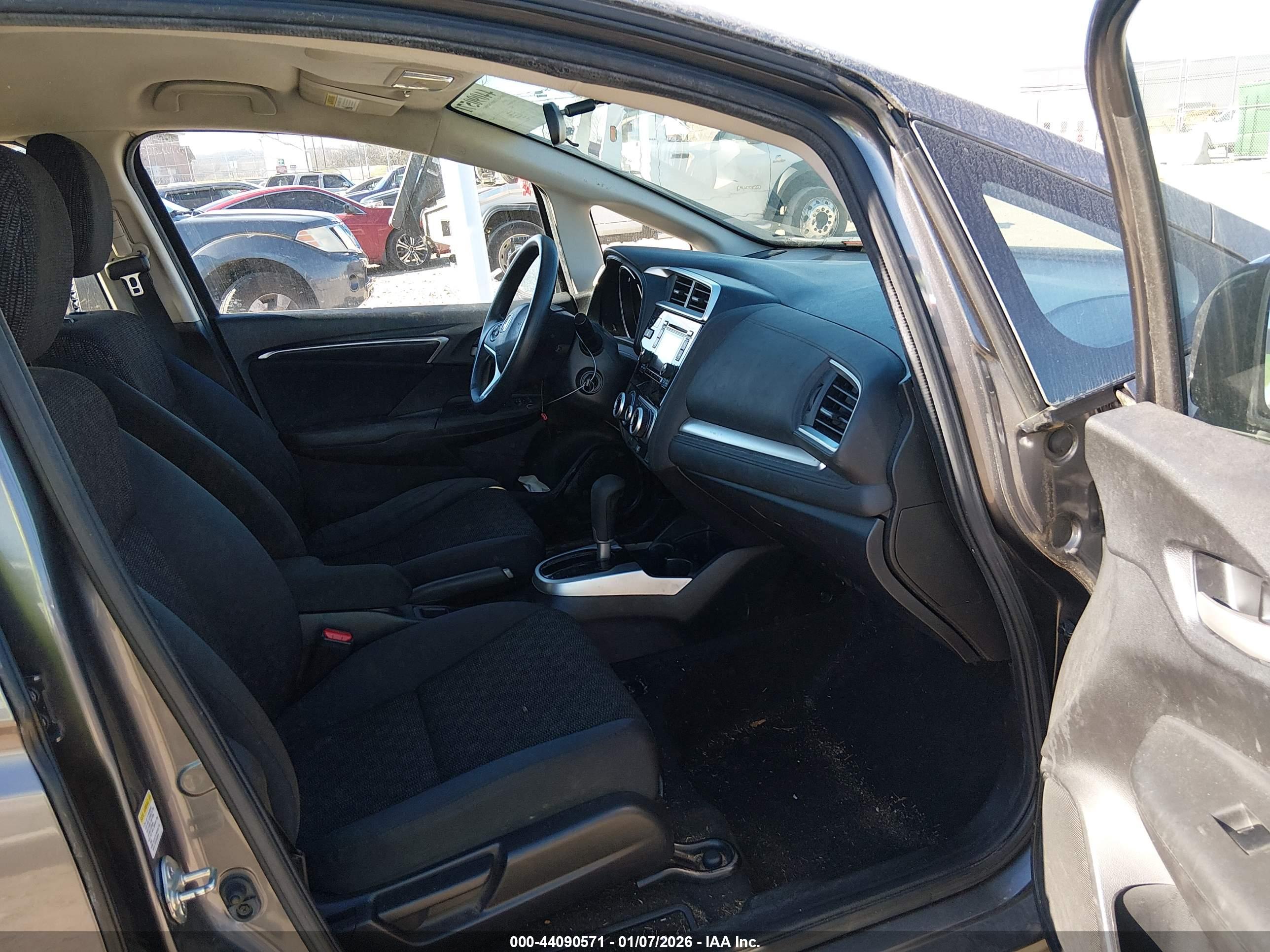 HONDA FIT image 5