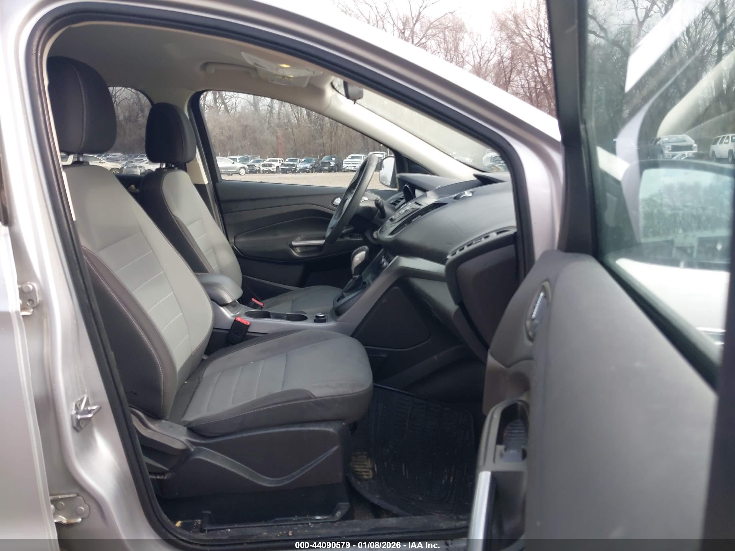 FORD ESCAPE image 5