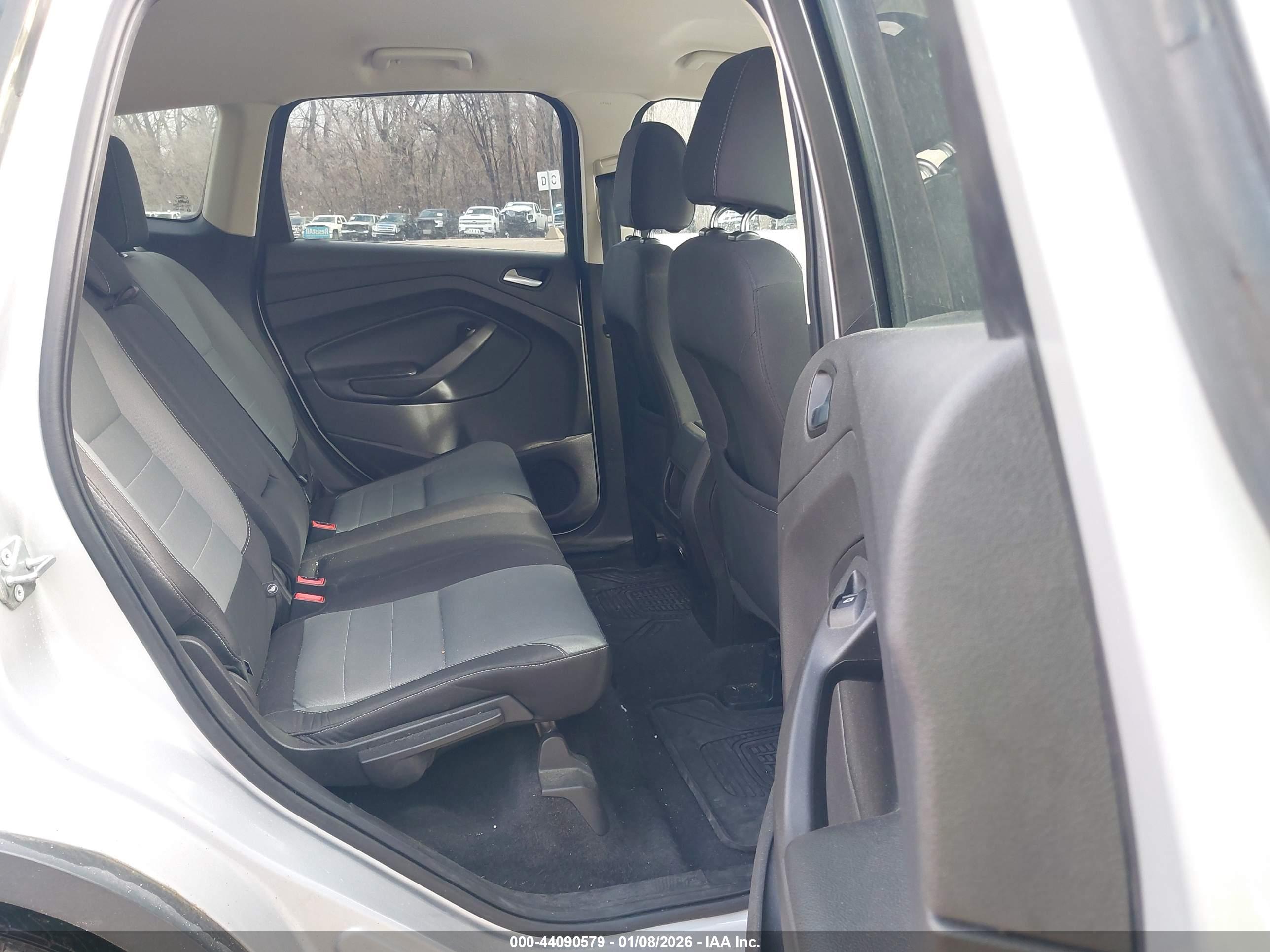 FORD ESCAPE image 8