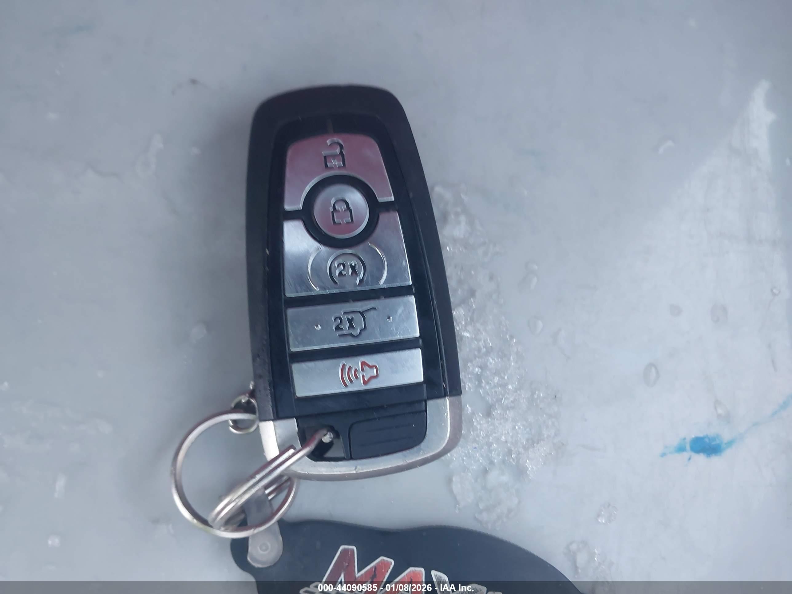 FORD EXPLORER image 11