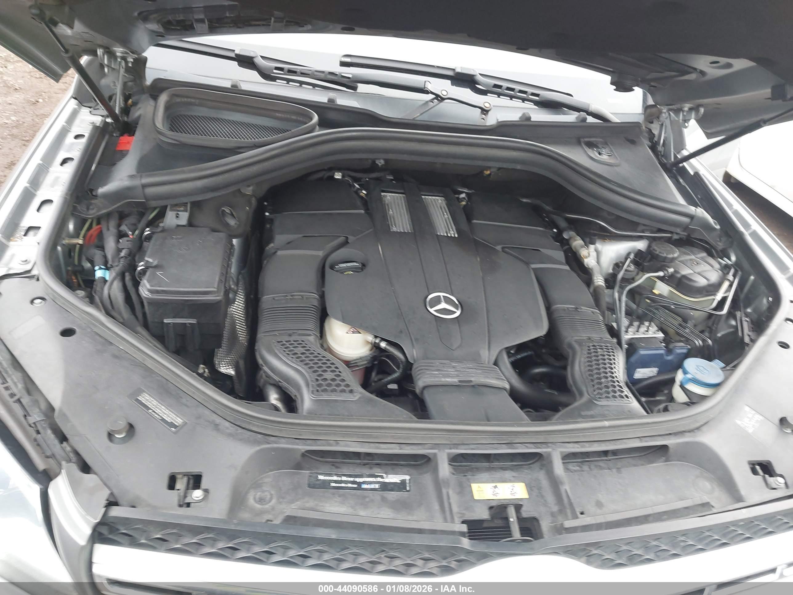 MERCEDES-BENZ GLS image 10