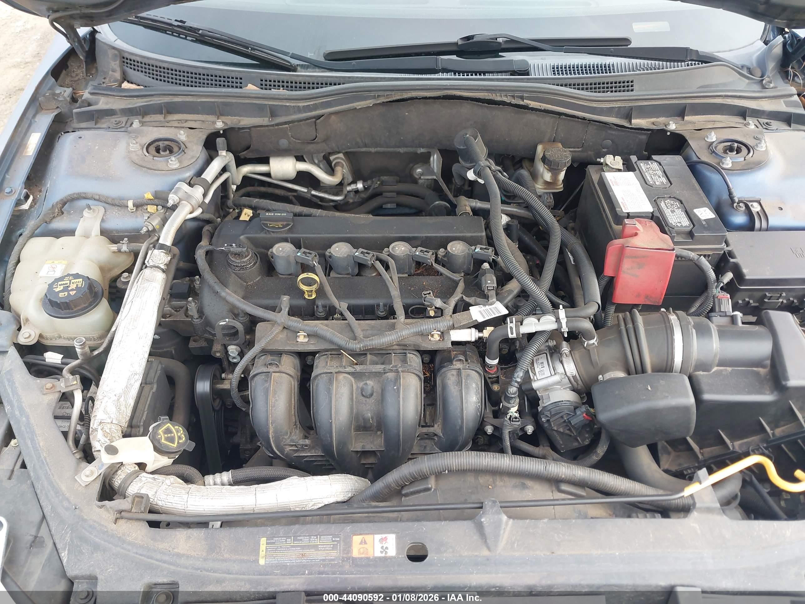 FORD FUSION image 10