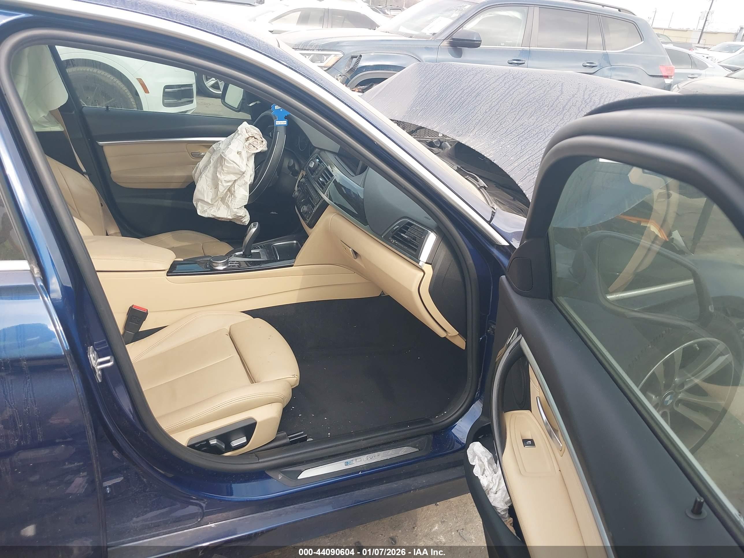 BMW 330E image 5