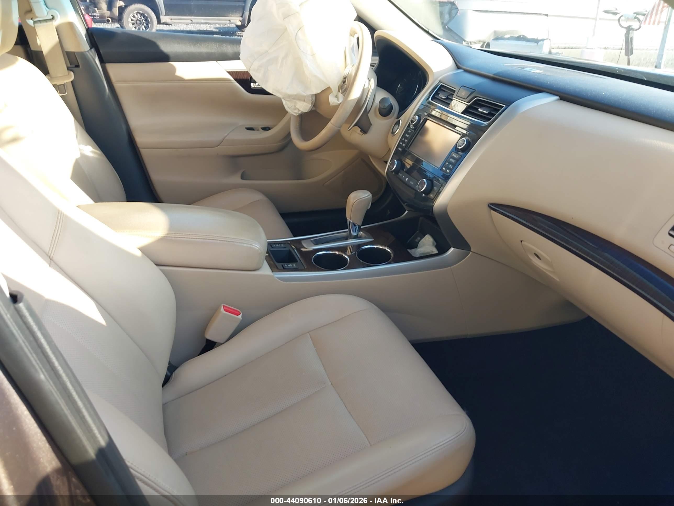 NISSAN ALTIMA image 5