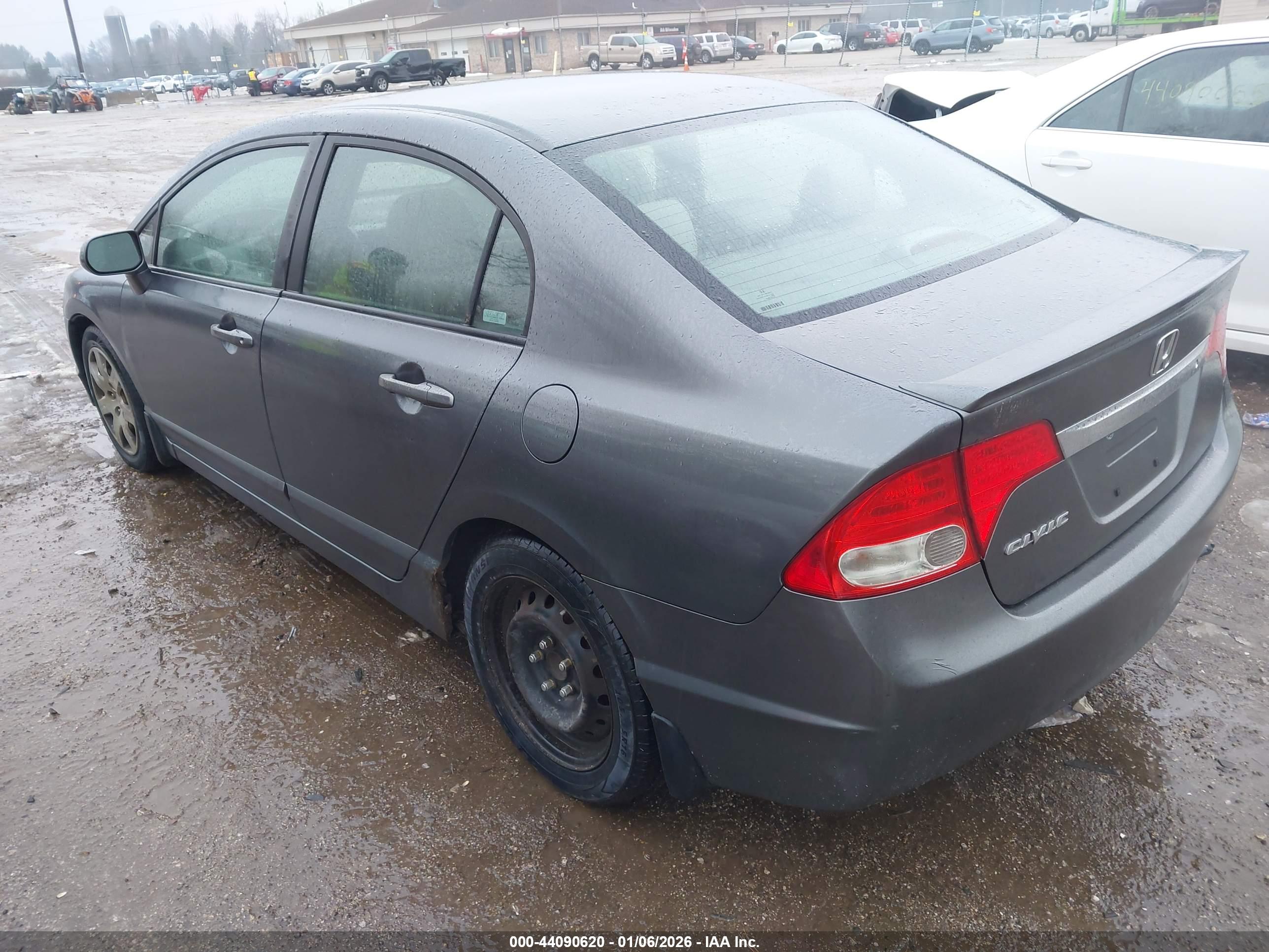 HONDA CIVIC image 3