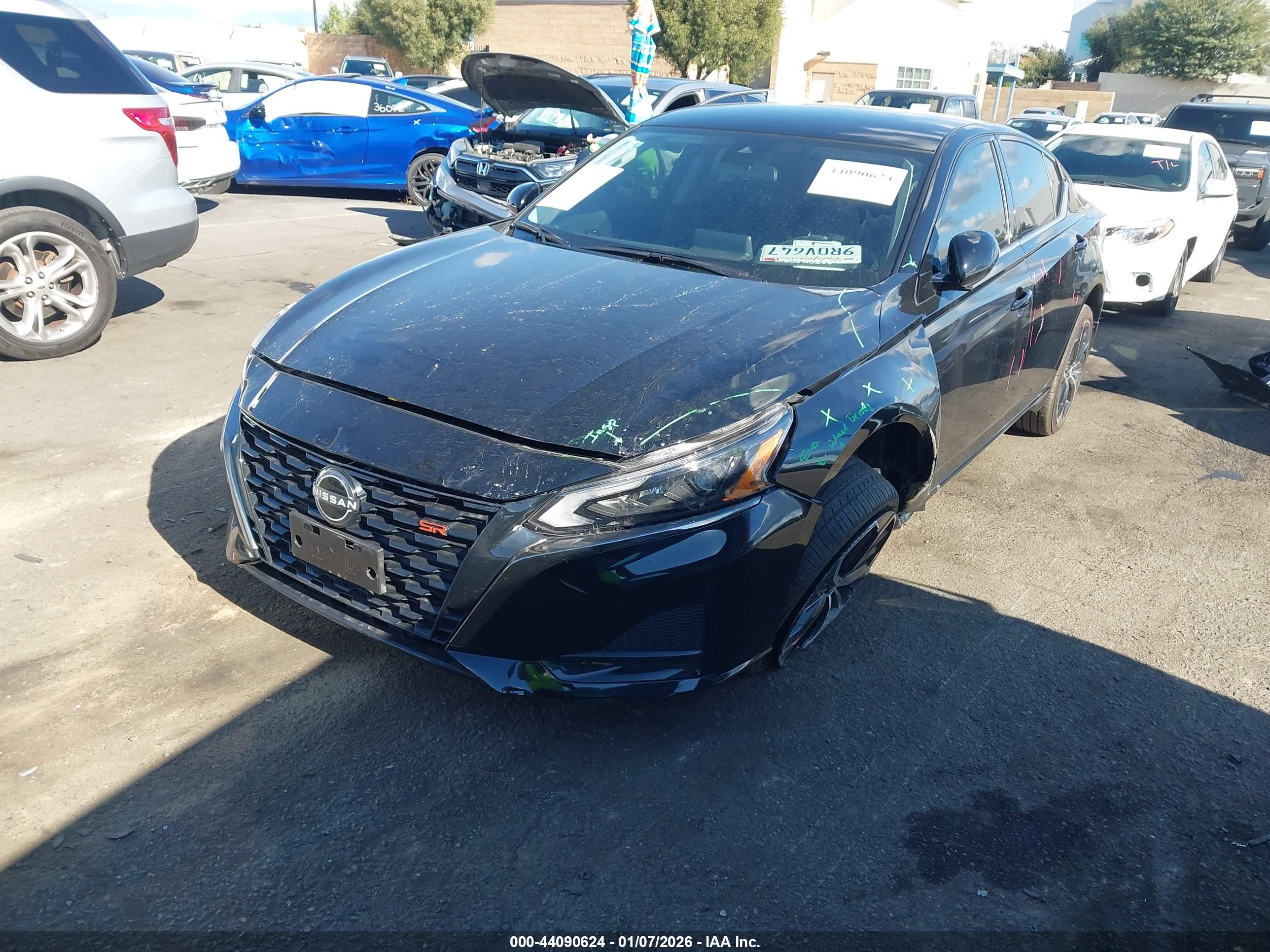 NISSAN ALTIMA image 2