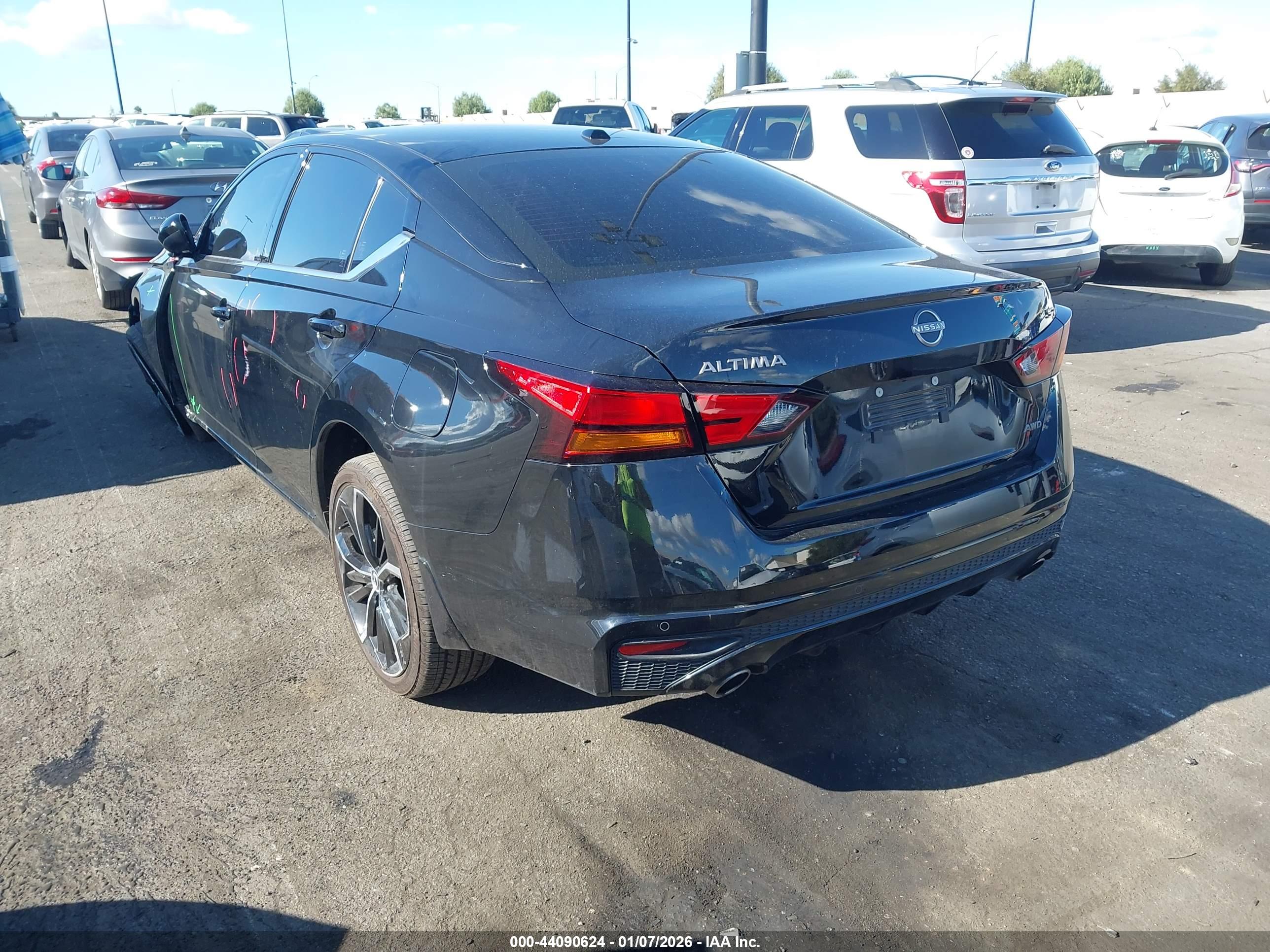 NISSAN ALTIMA image 3