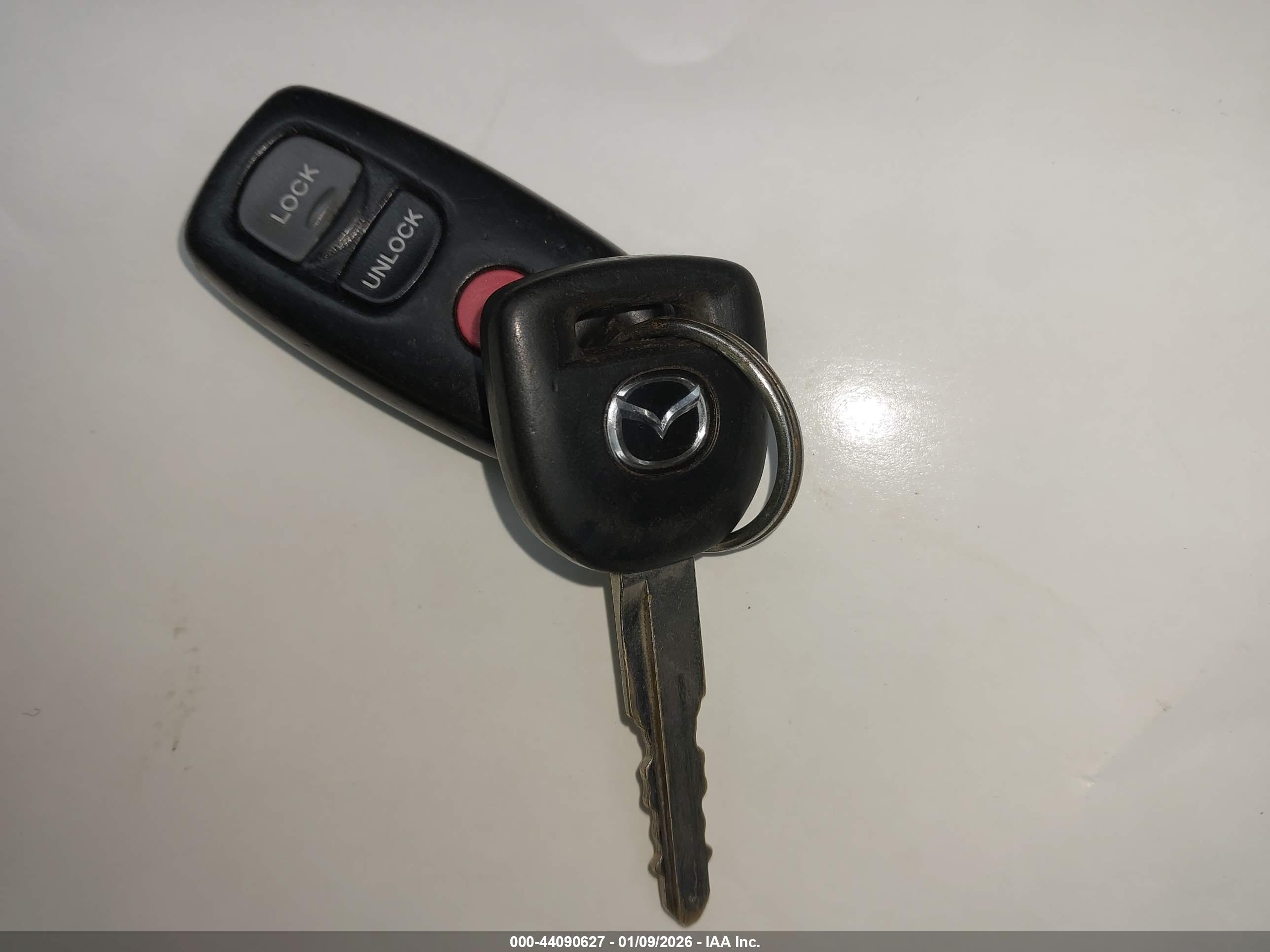 MAZDA MAZDA3 image 11