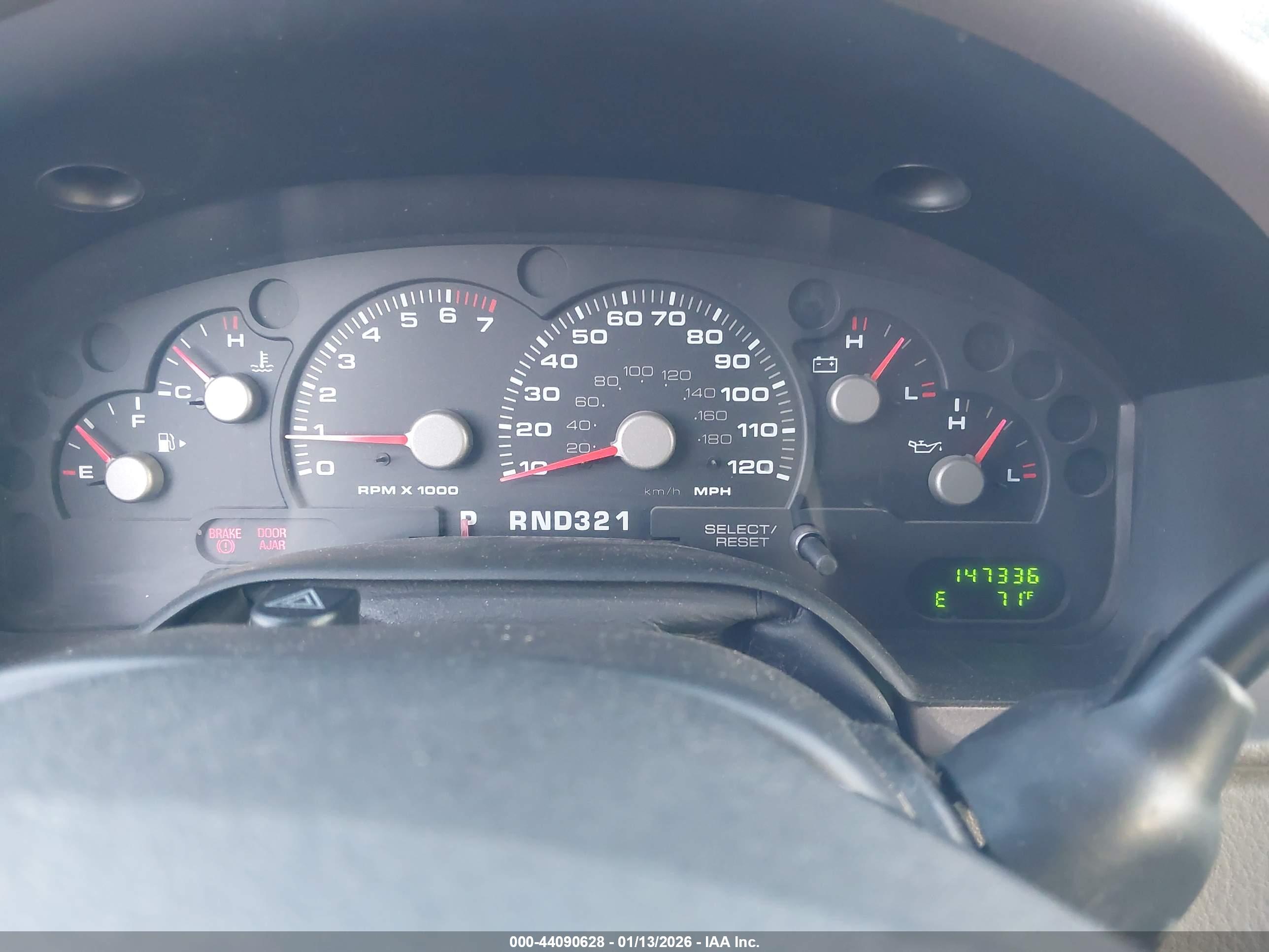 FORD EXPLORER image 7