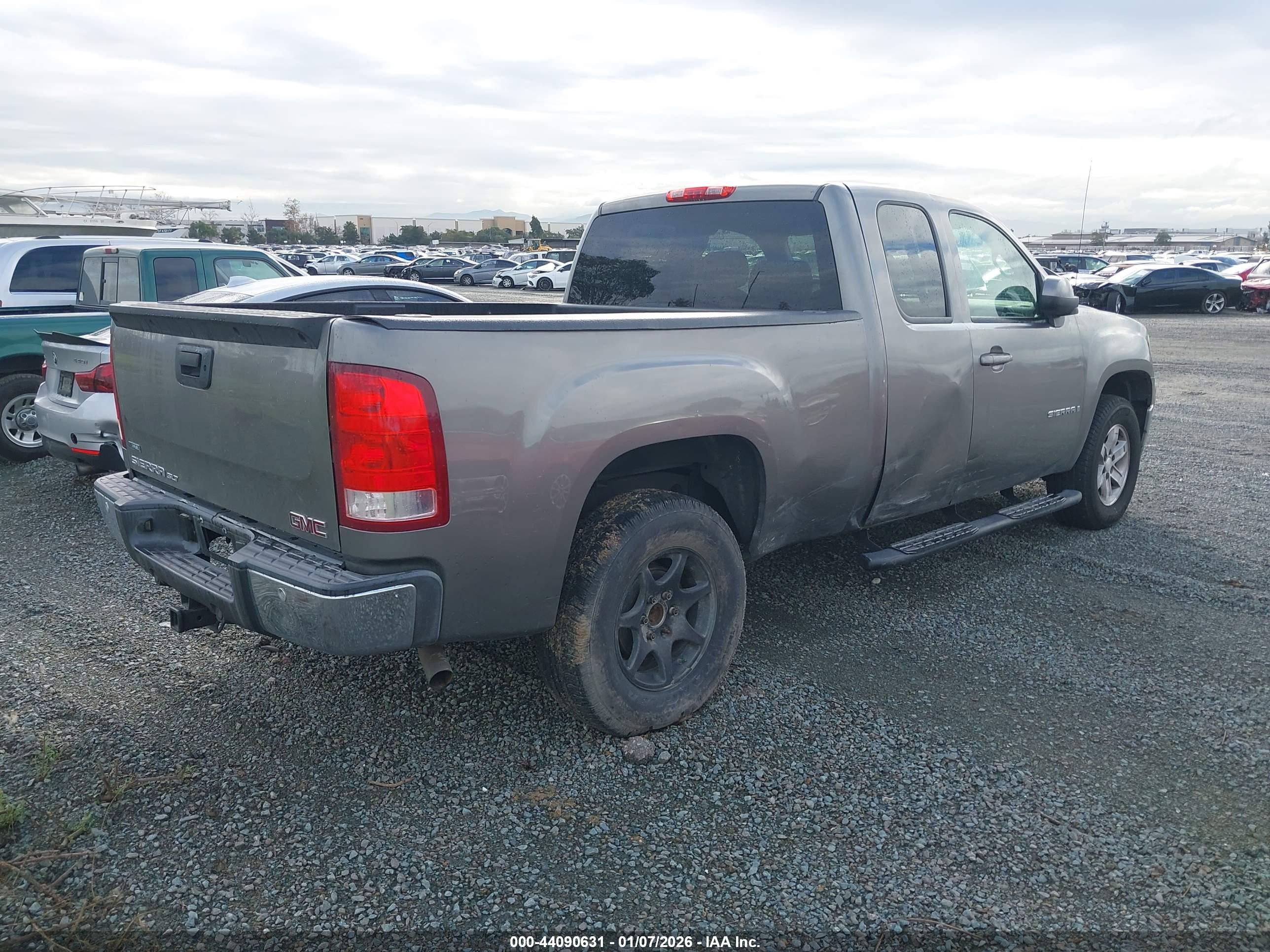 GMC SIERRA image 4