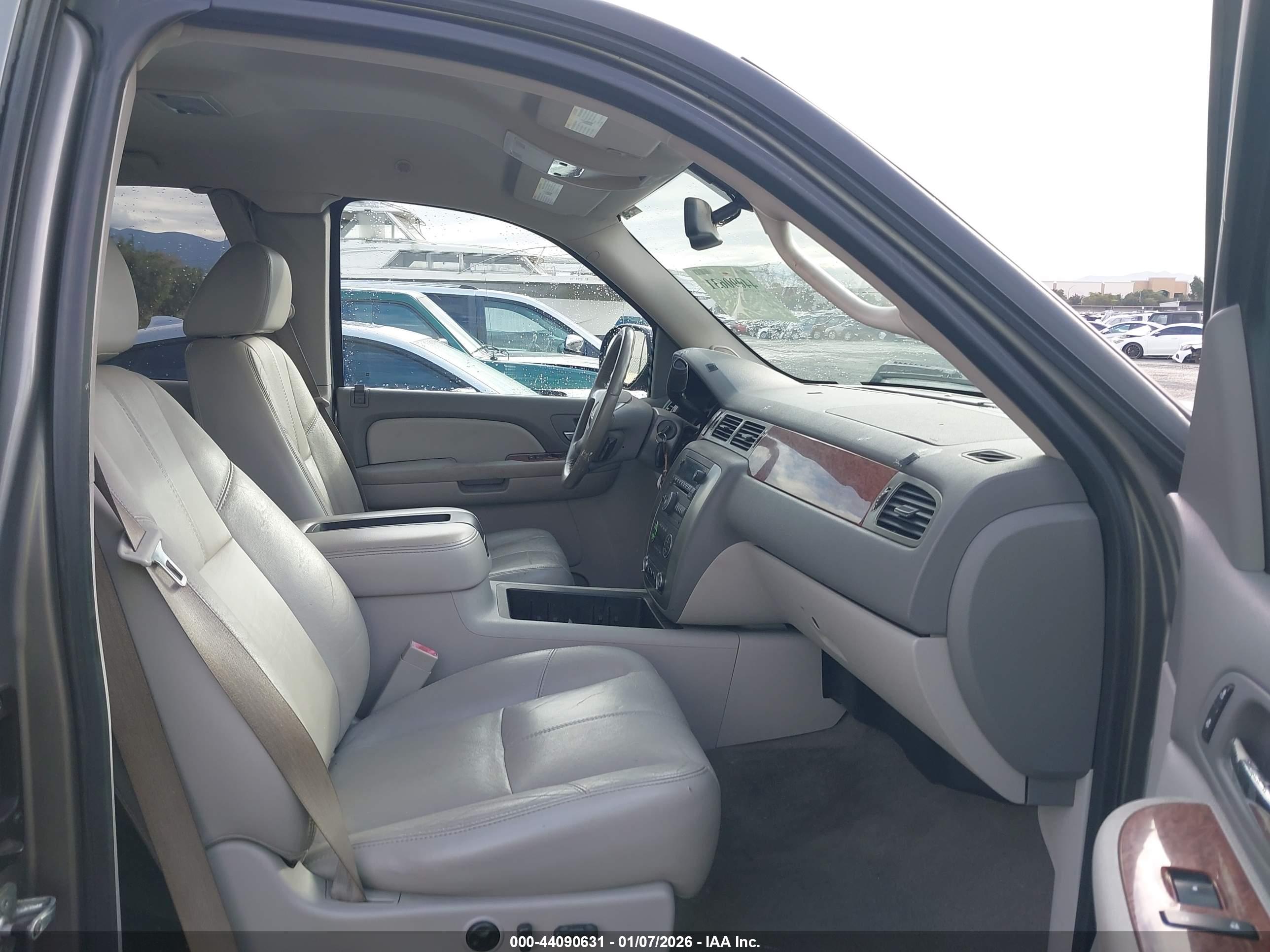 GMC SIERRA image 5