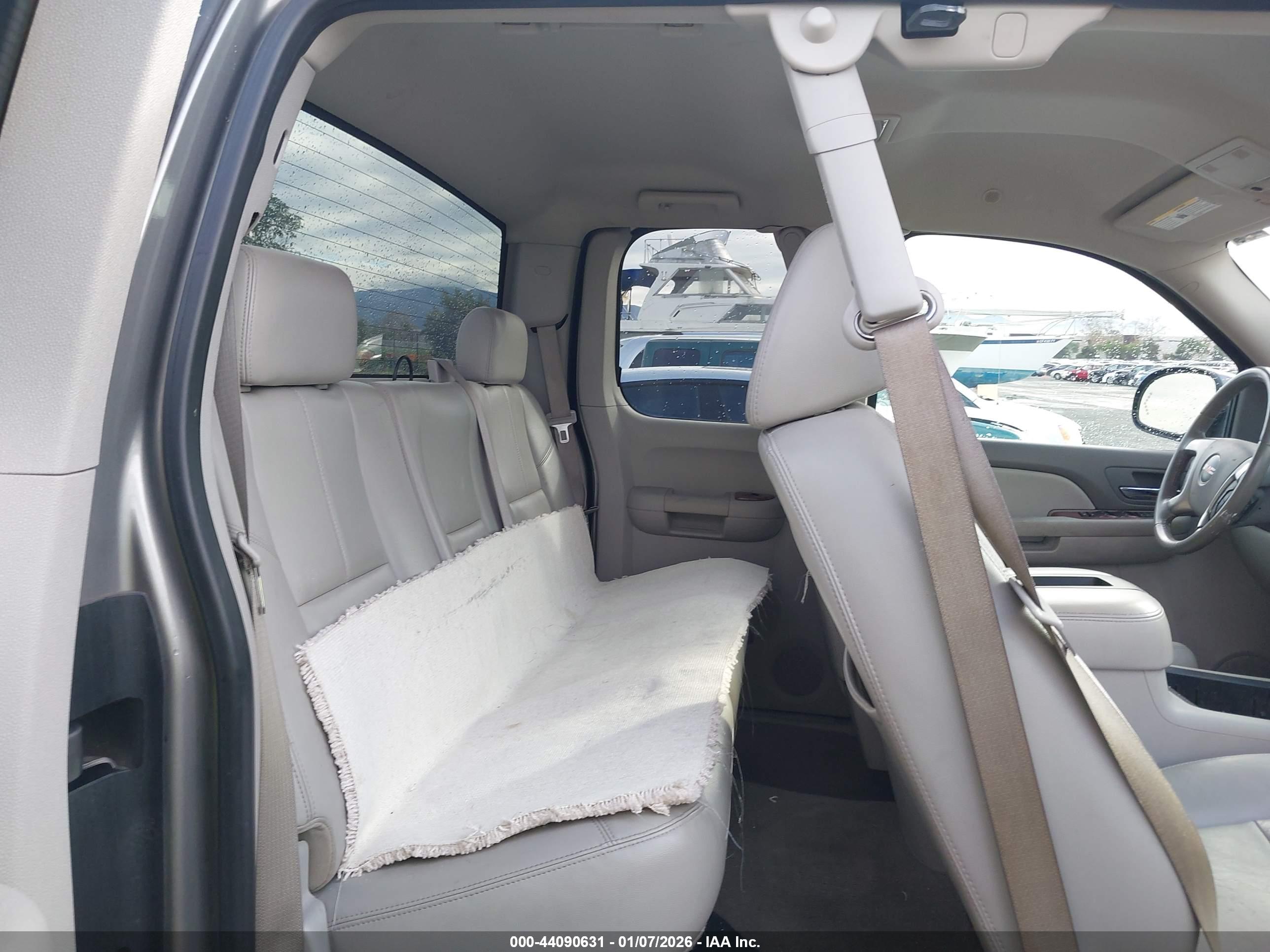 GMC SIERRA image 8