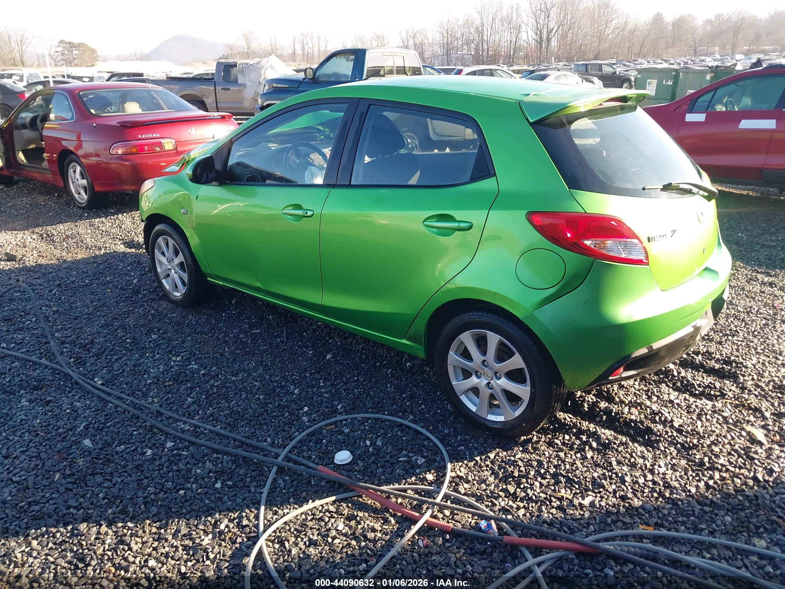 MAZDA MAZDA2 image 3