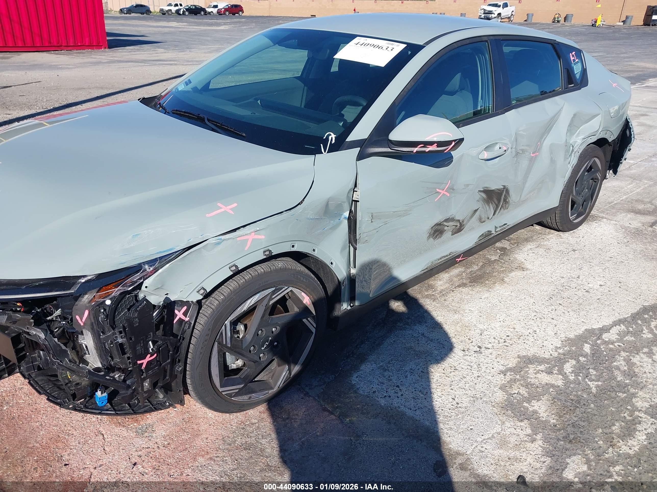 KIA K4 image 6