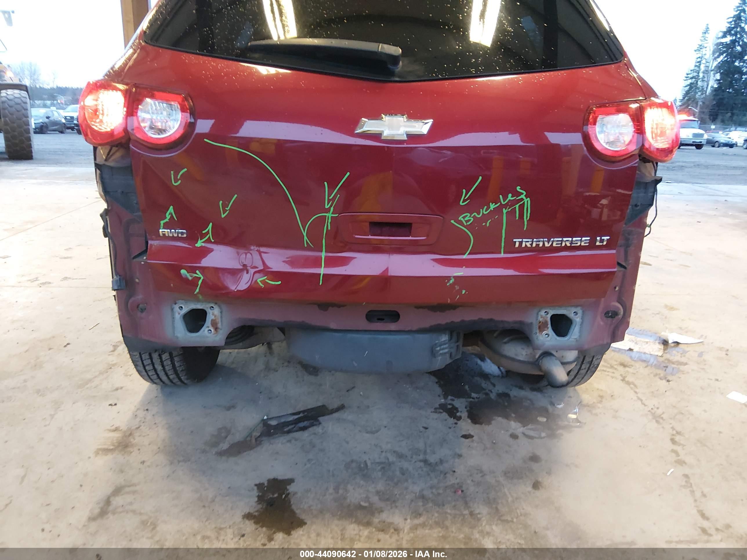 CHEVROLET TRAVERSE image 6