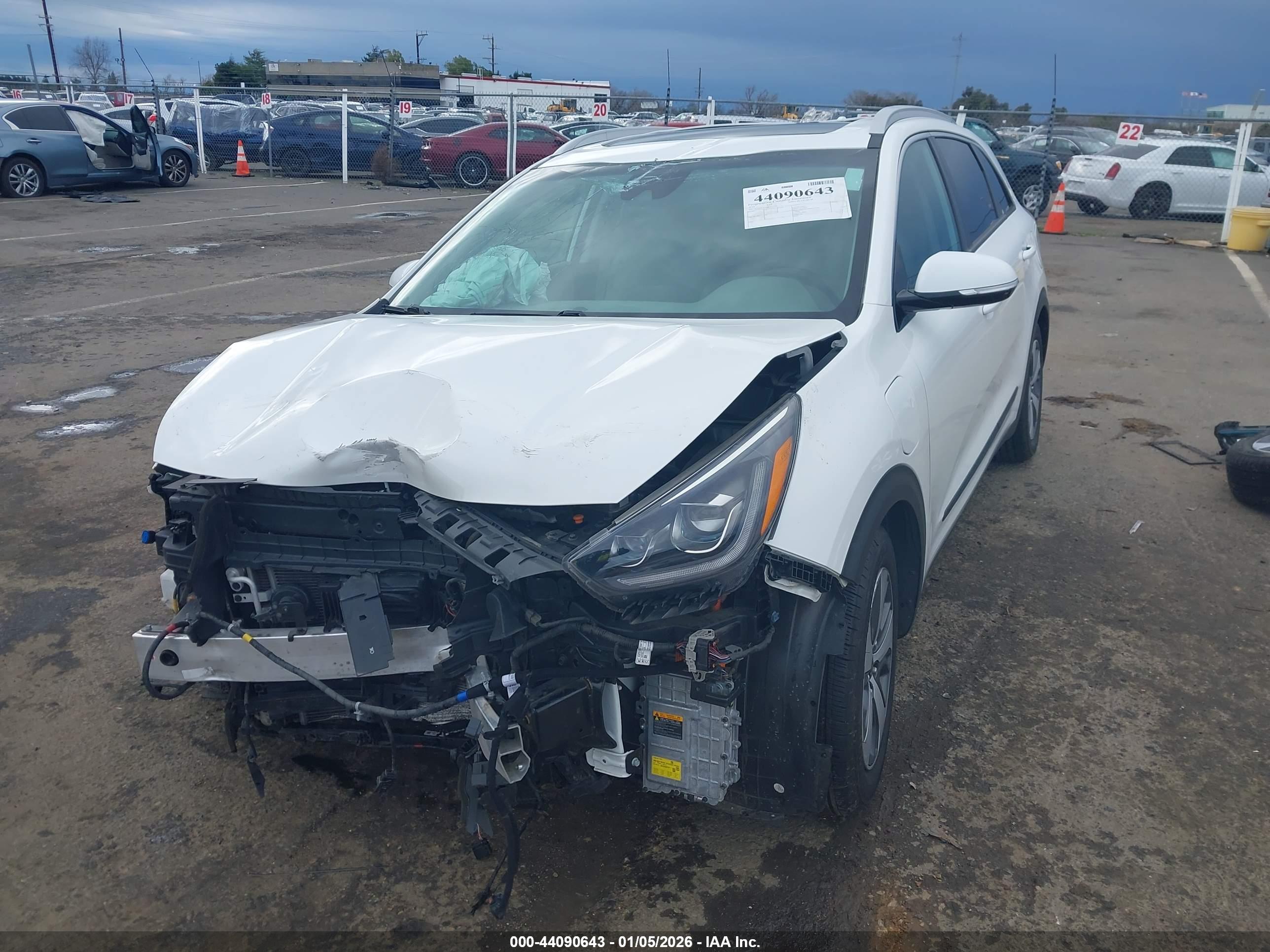 KIA NIRO image 2