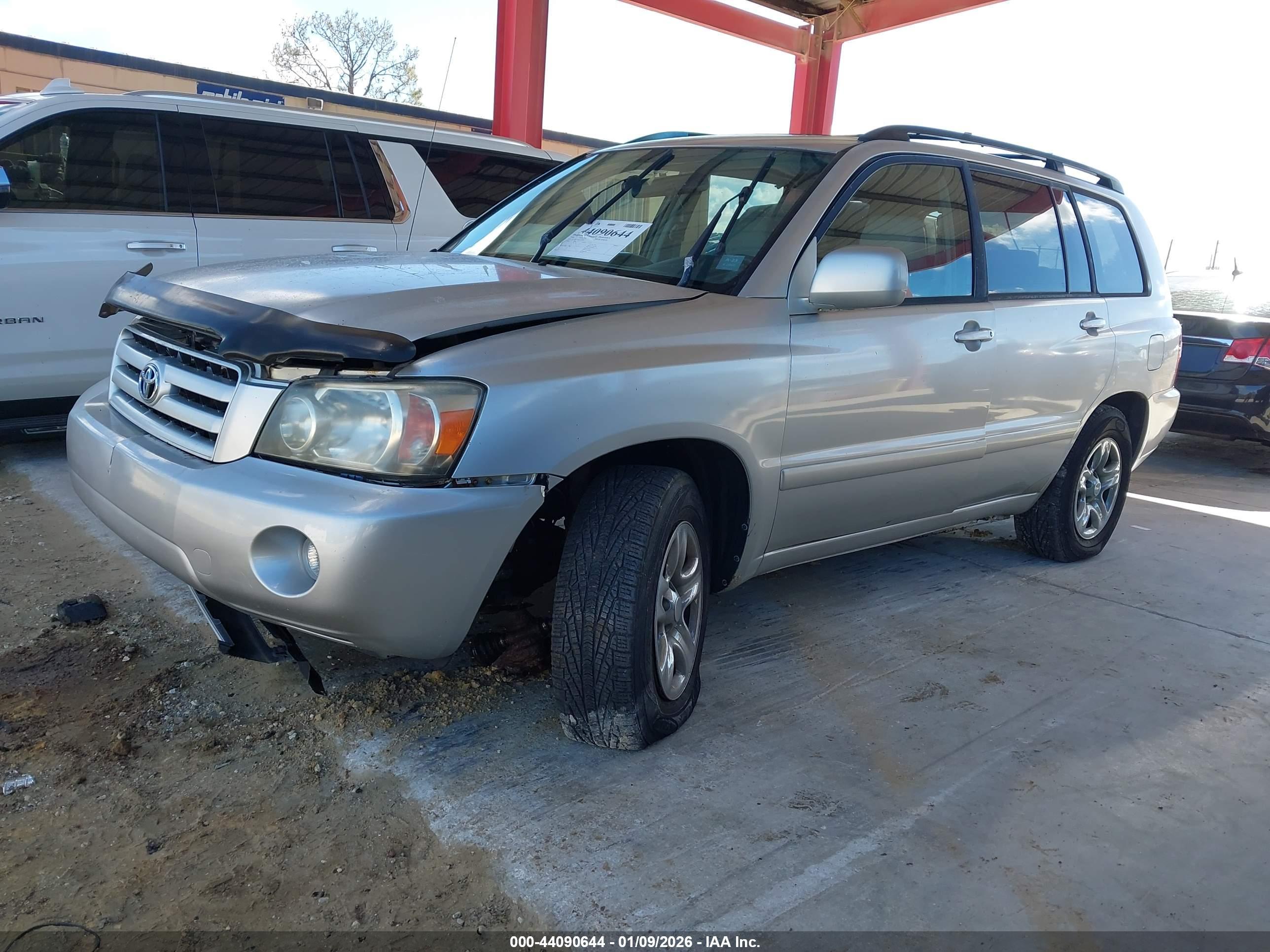 TOYOTA HIGHLANDER image 2