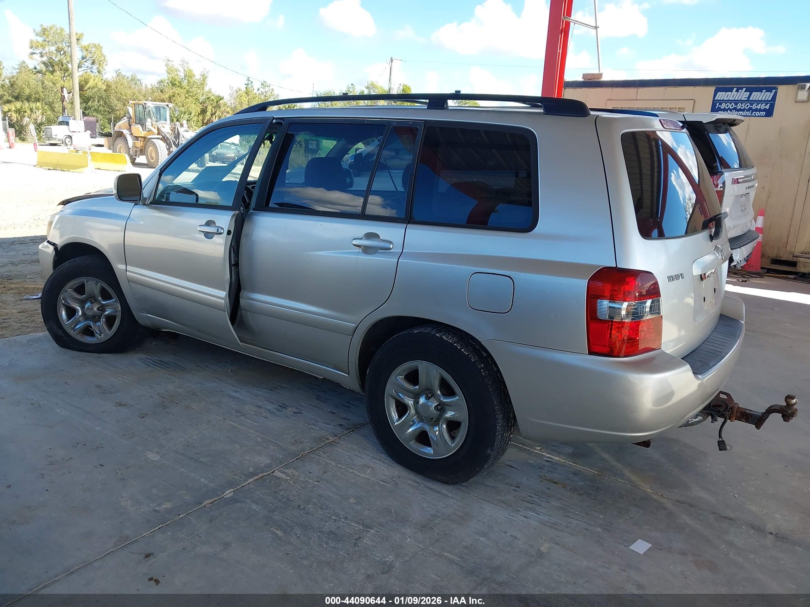 TOYOTA HIGHLANDER image 3