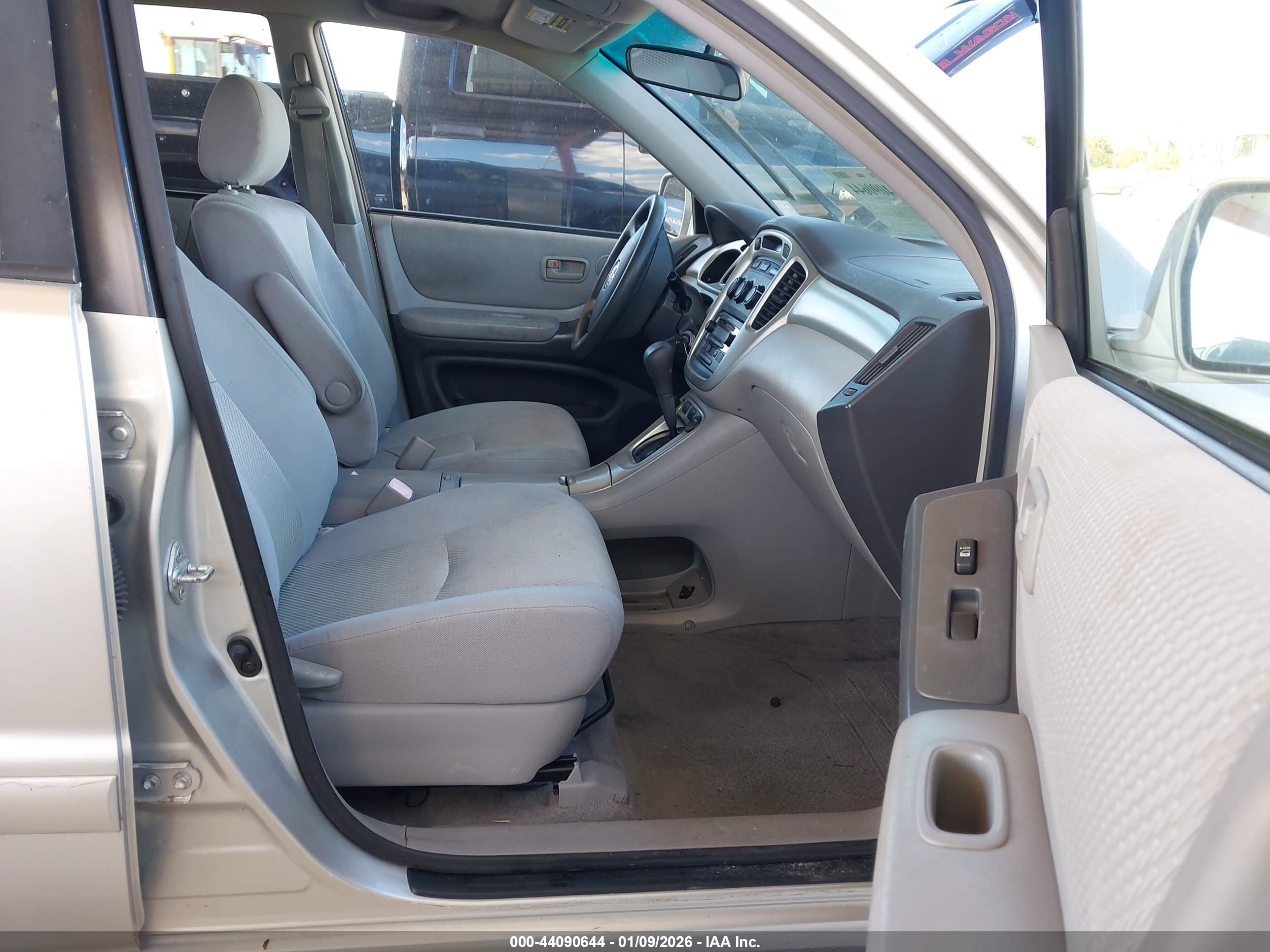 TOYOTA HIGHLANDER image 5