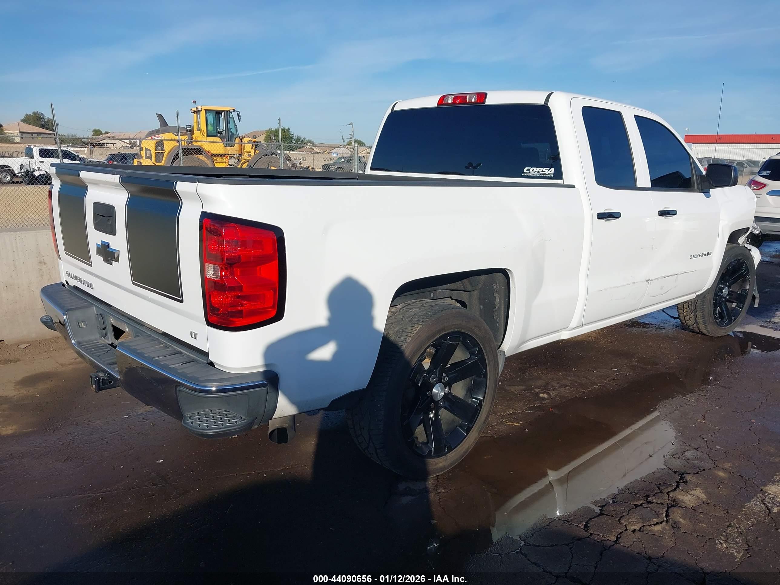CHEVROLET SILVERADO image 4