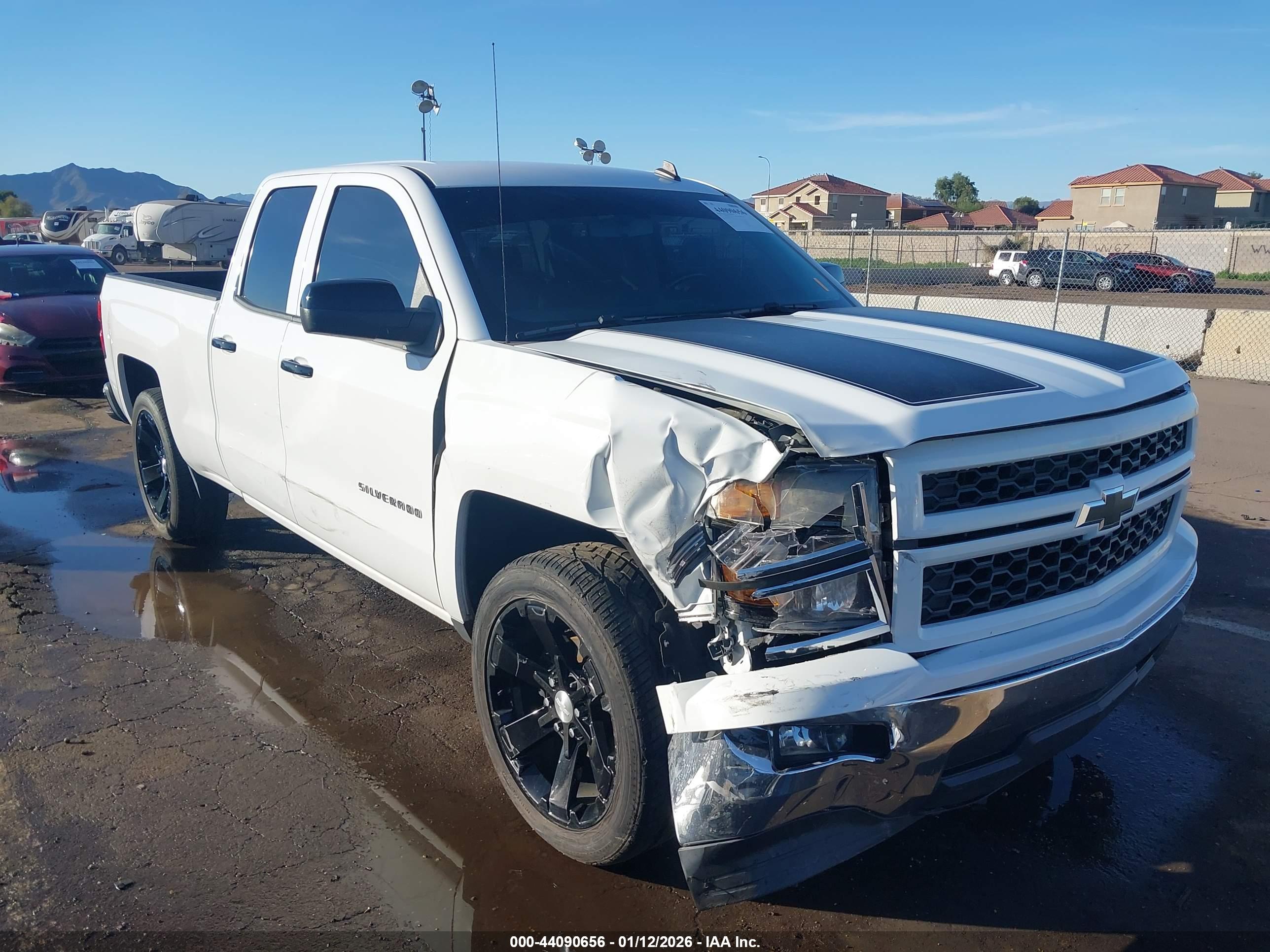 CHEVROLET SILVERADO image 6