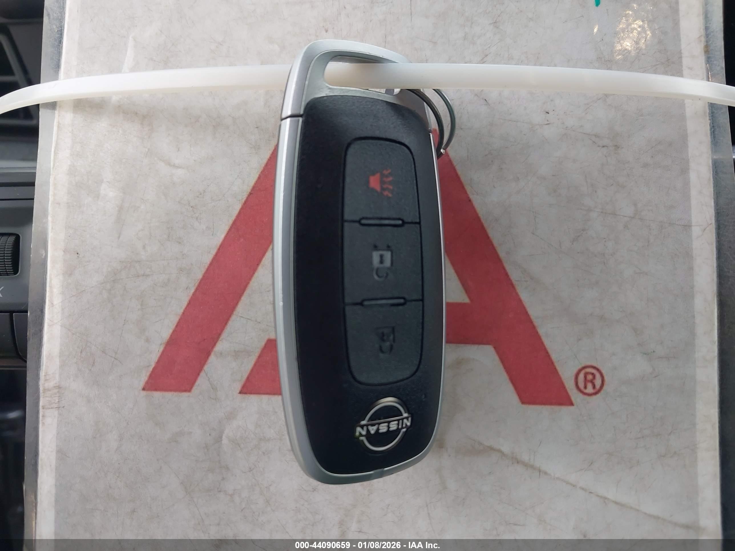 NISSAN KICKS image 11