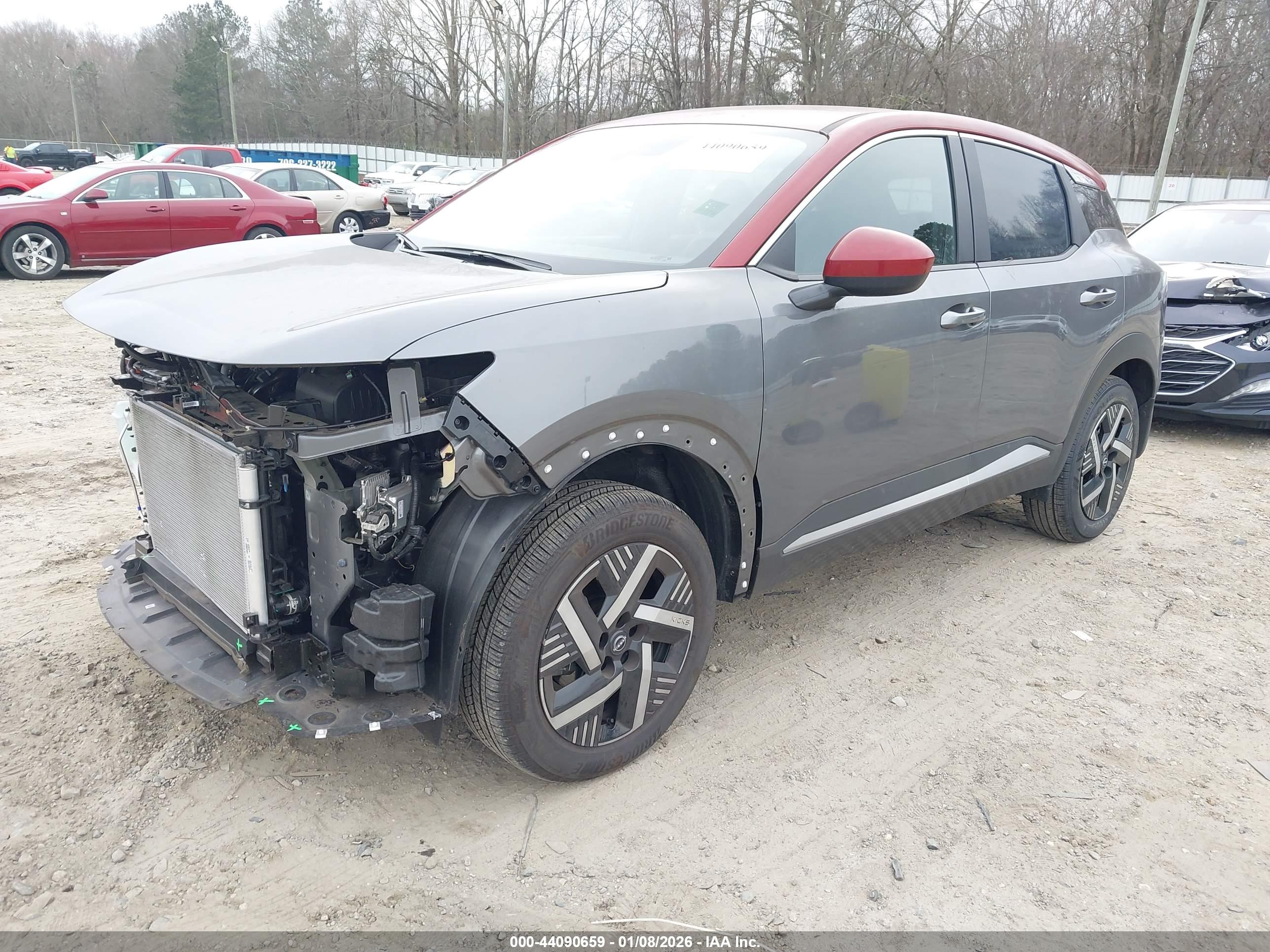 NISSAN KICKS image 2