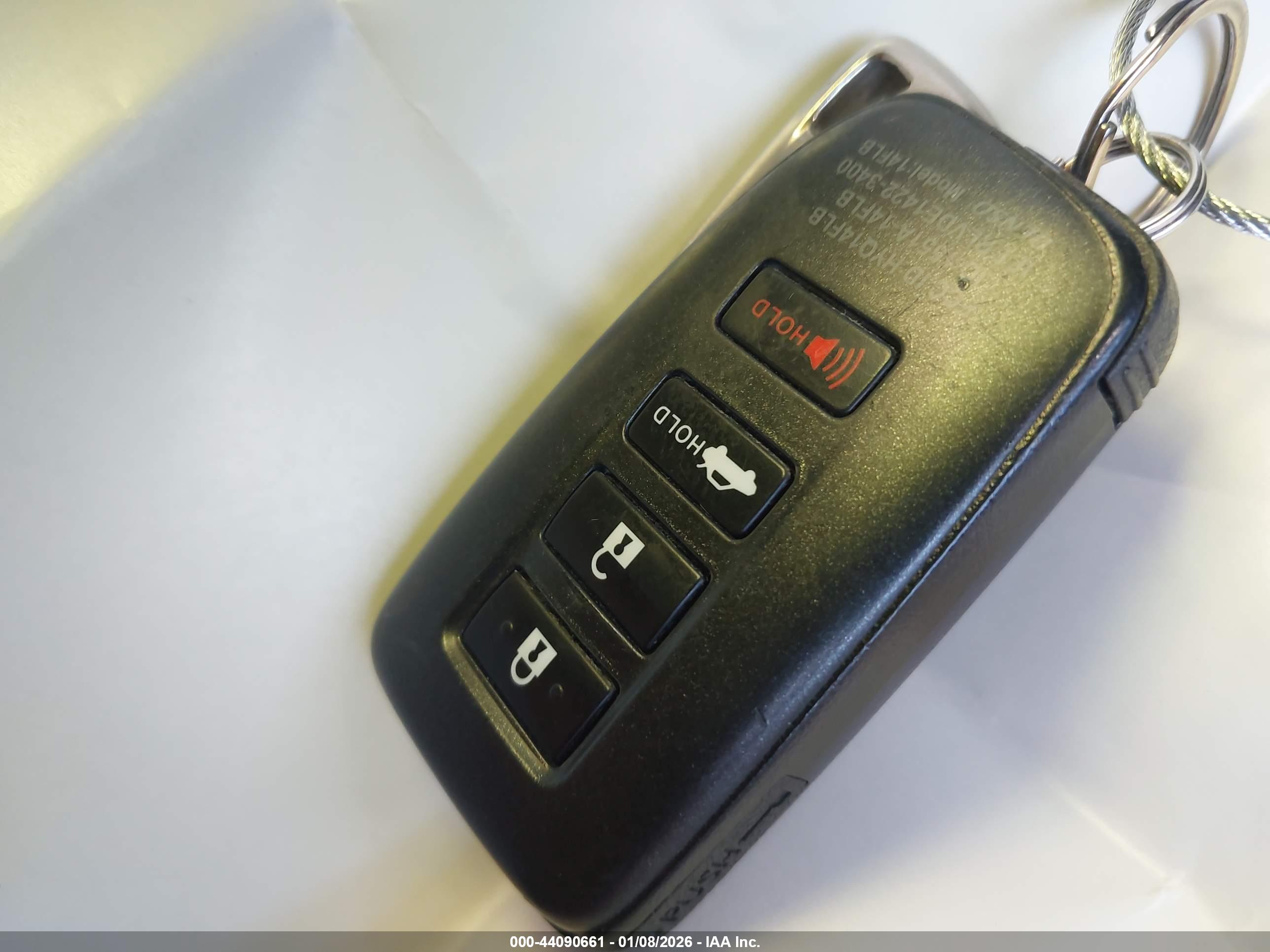 LEXUS IS image 11