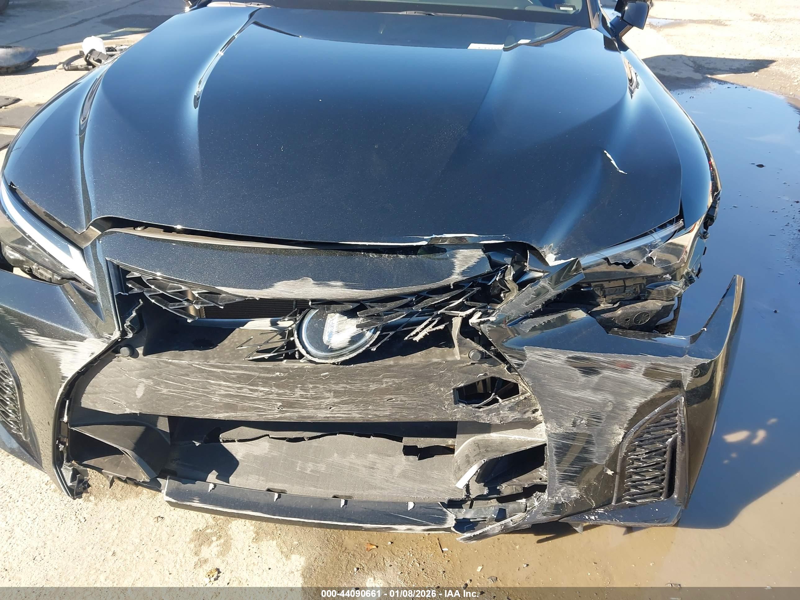 LEXUS IS image 6