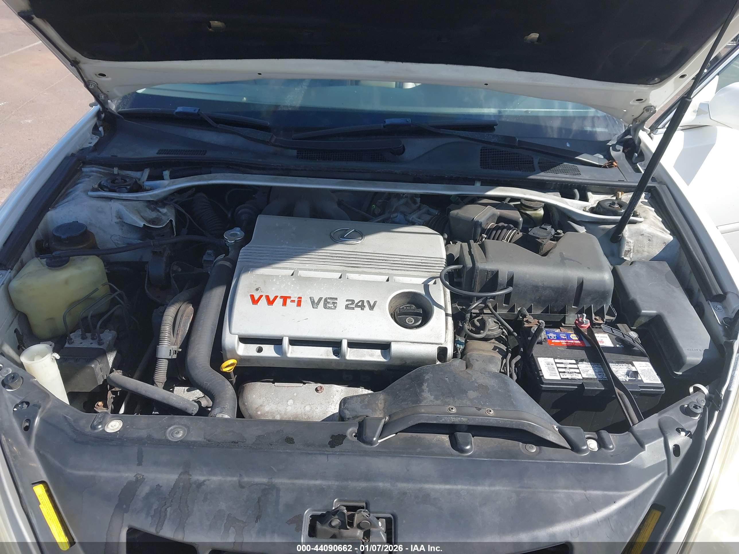 LEXUS ES image 10