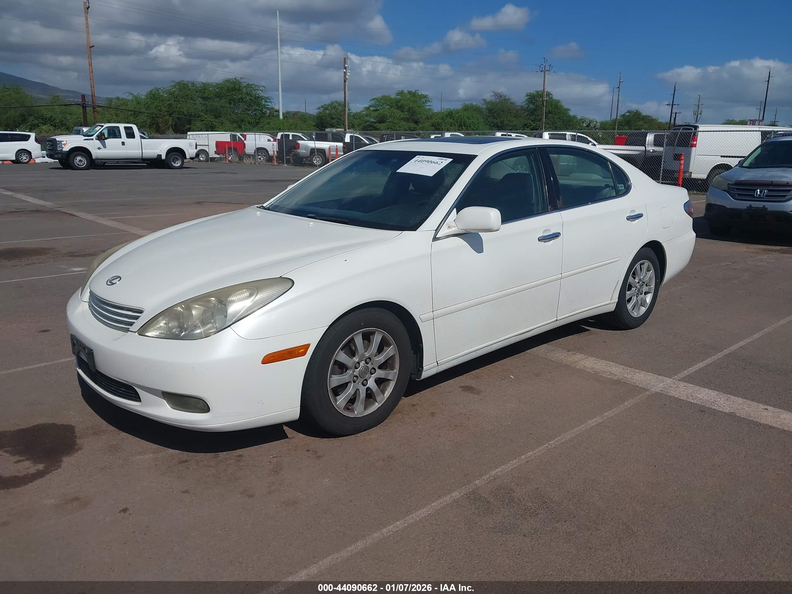 LEXUS ES image 2