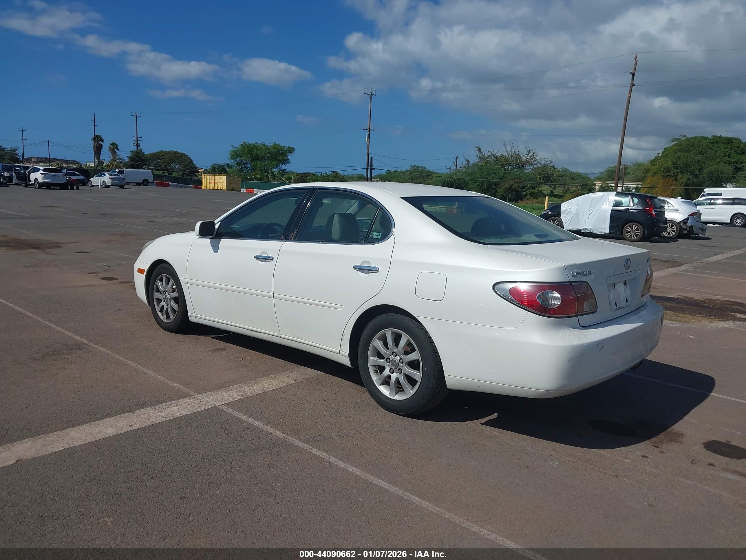 LEXUS ES image 3