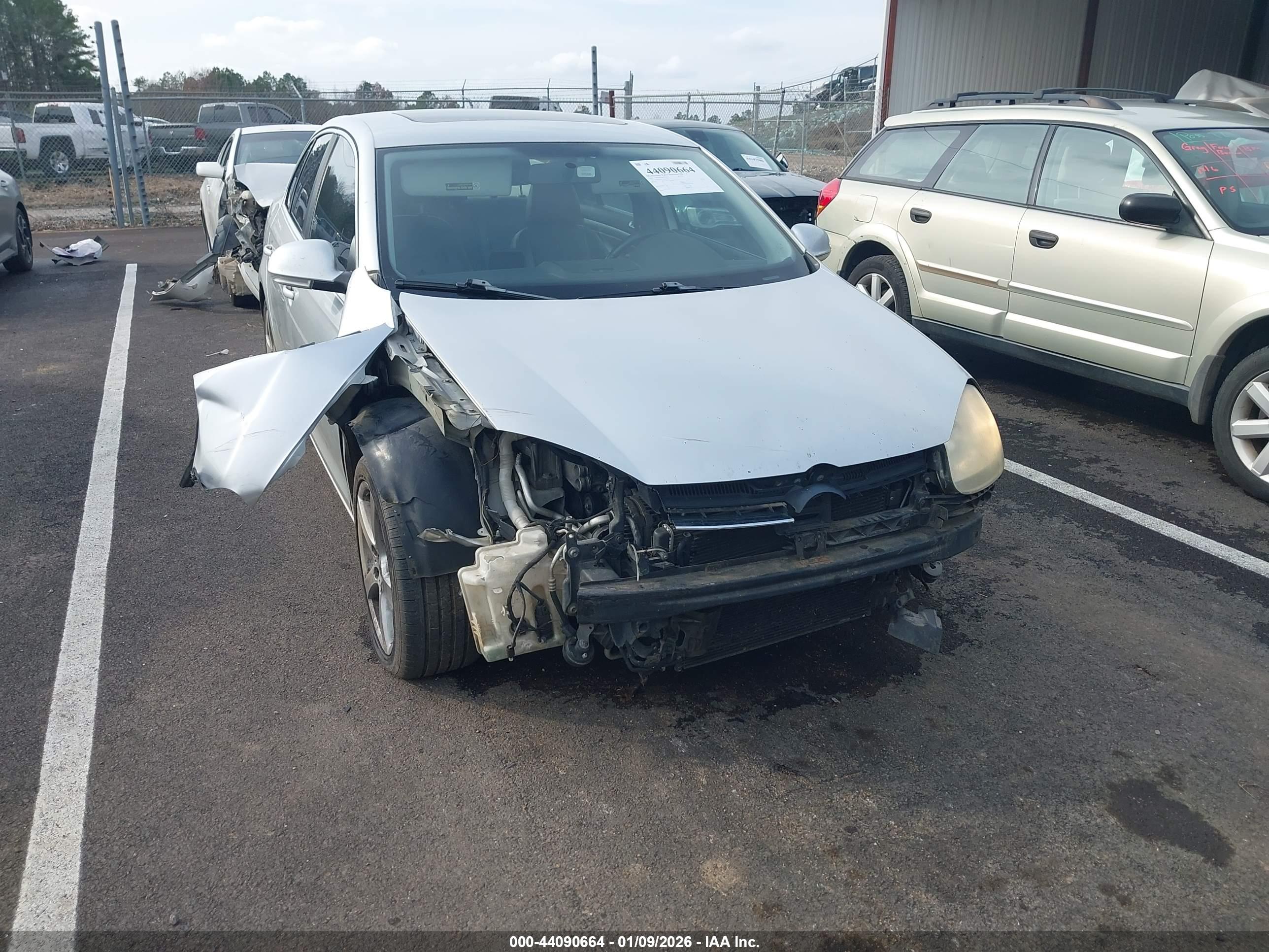 VOLKSWAGEN JETTA image 6