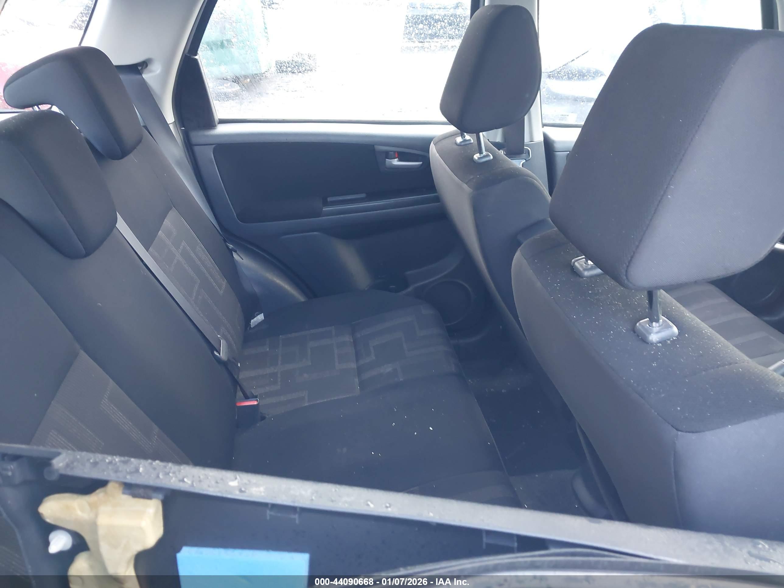 SUZUKI SX4 image 8