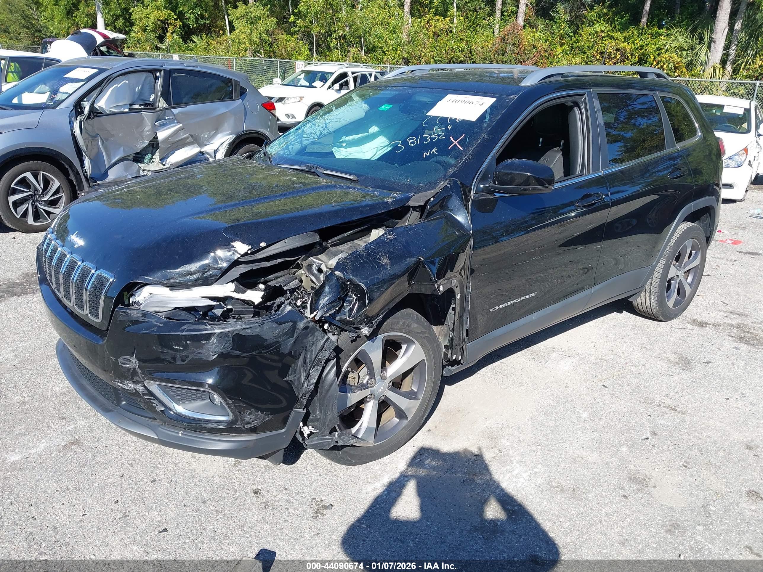 JEEP CHEROKEE image 2