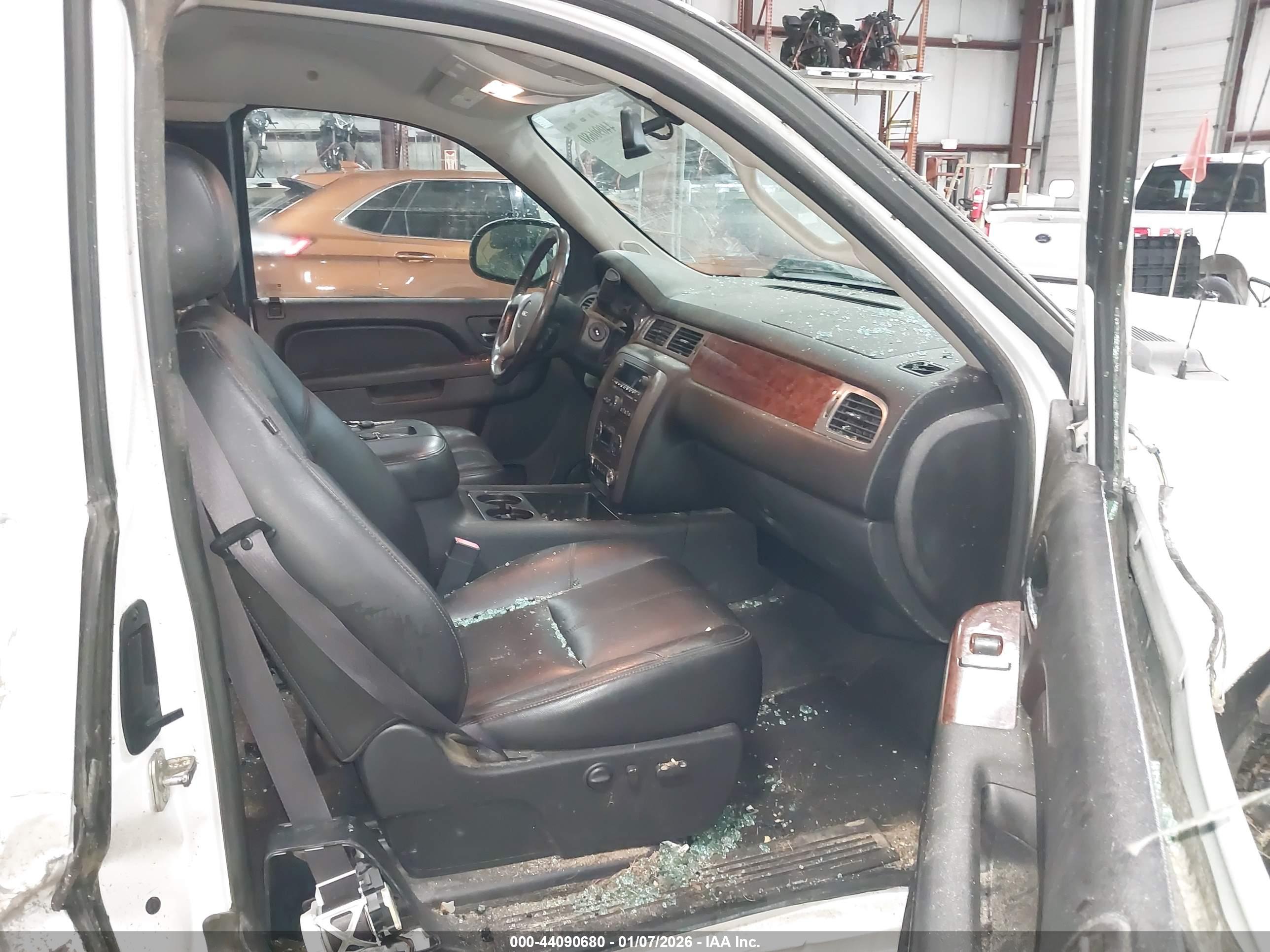 GMC SIERRA image 5