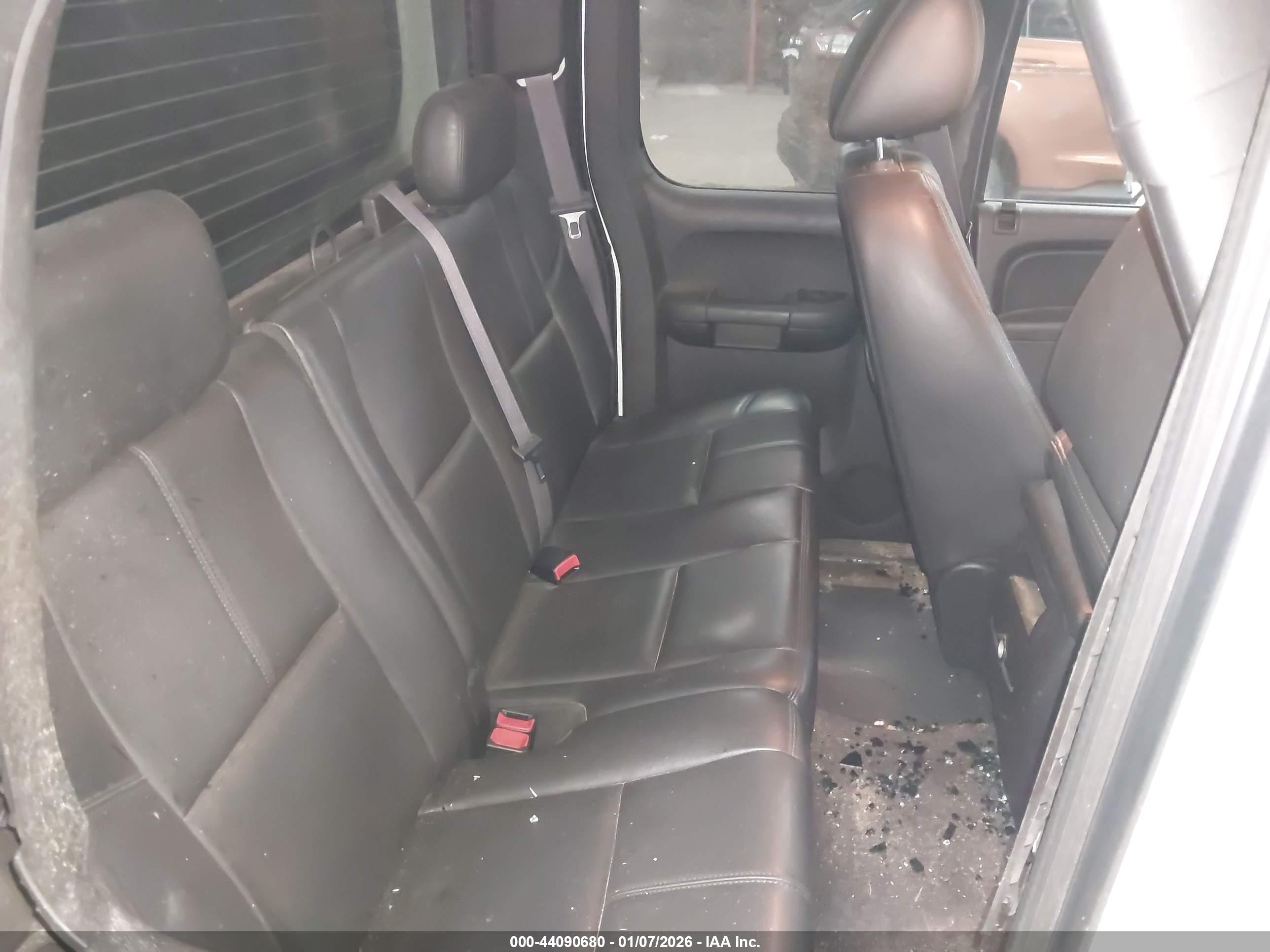 GMC SIERRA image 8