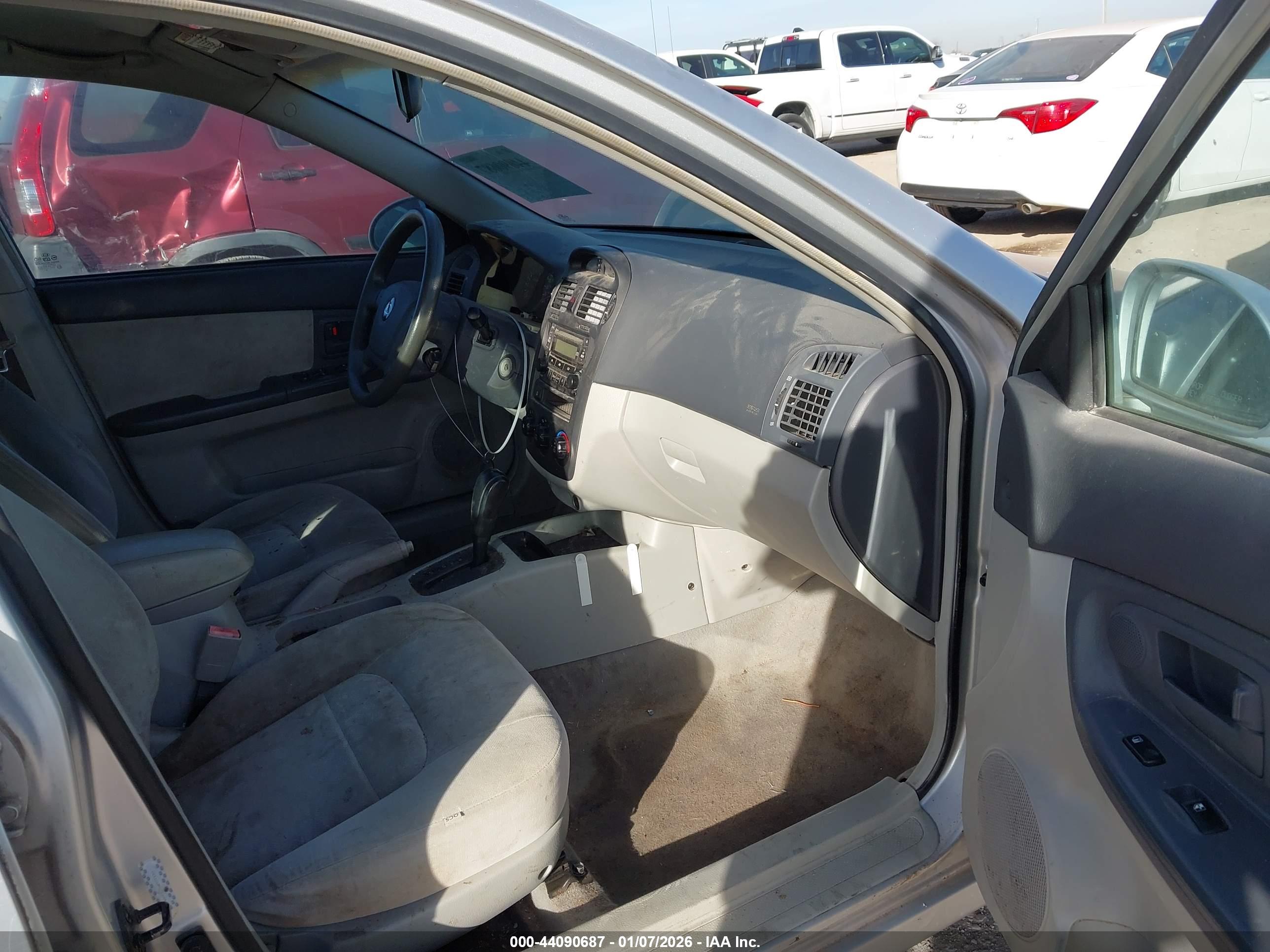 KIA SPECTRA image 5