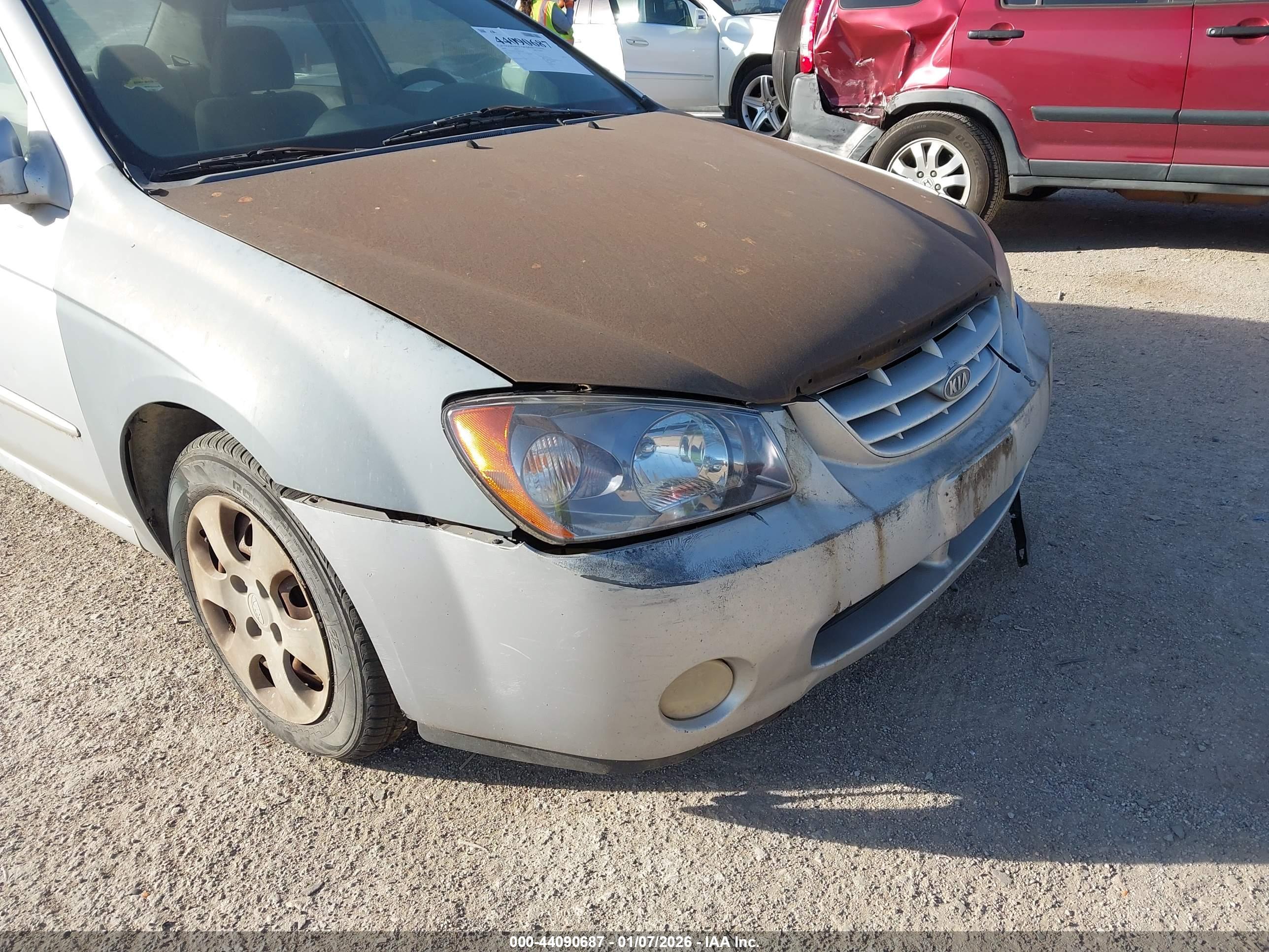KIA SPECTRA image 6