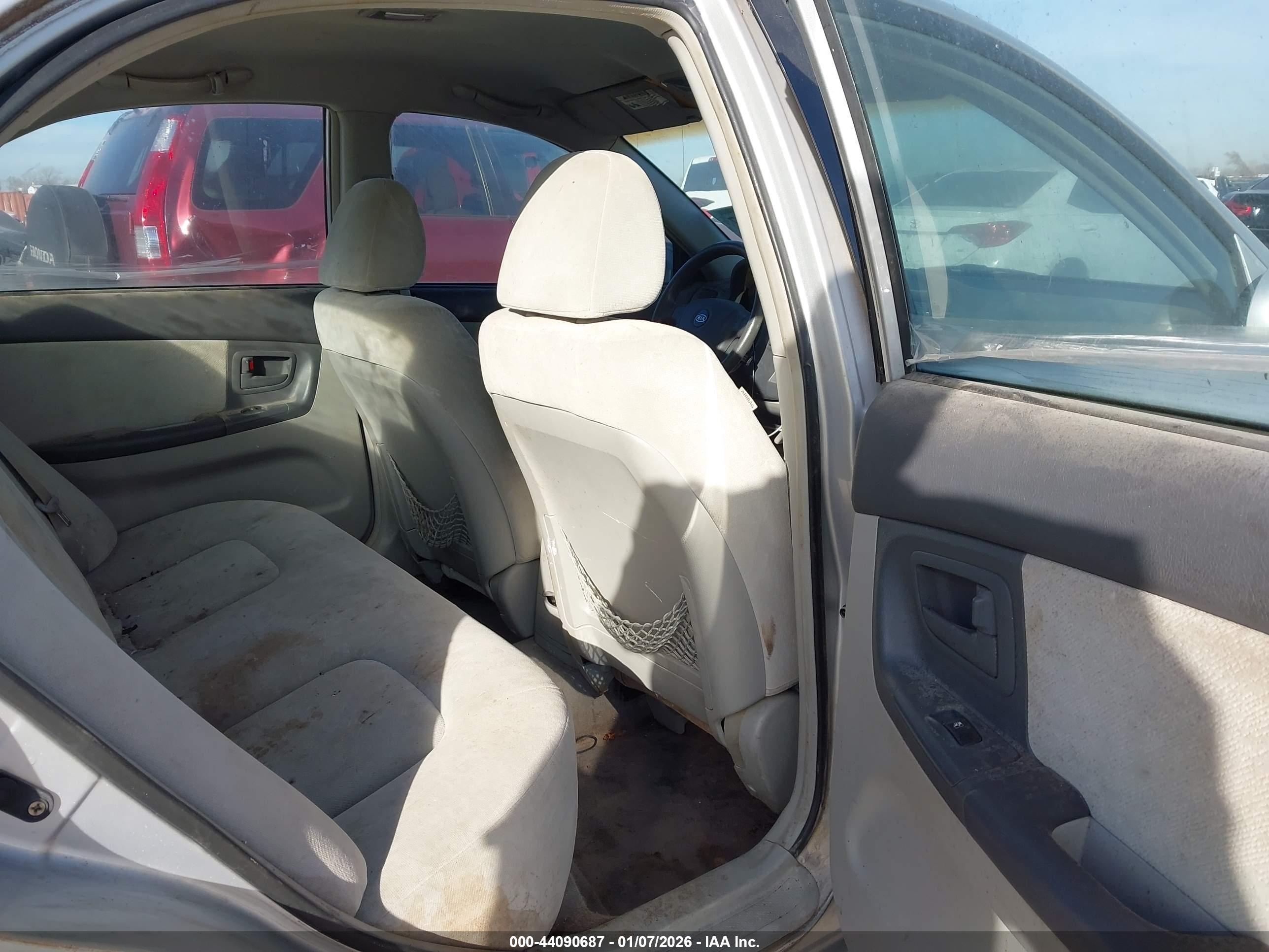 KIA SPECTRA image 8