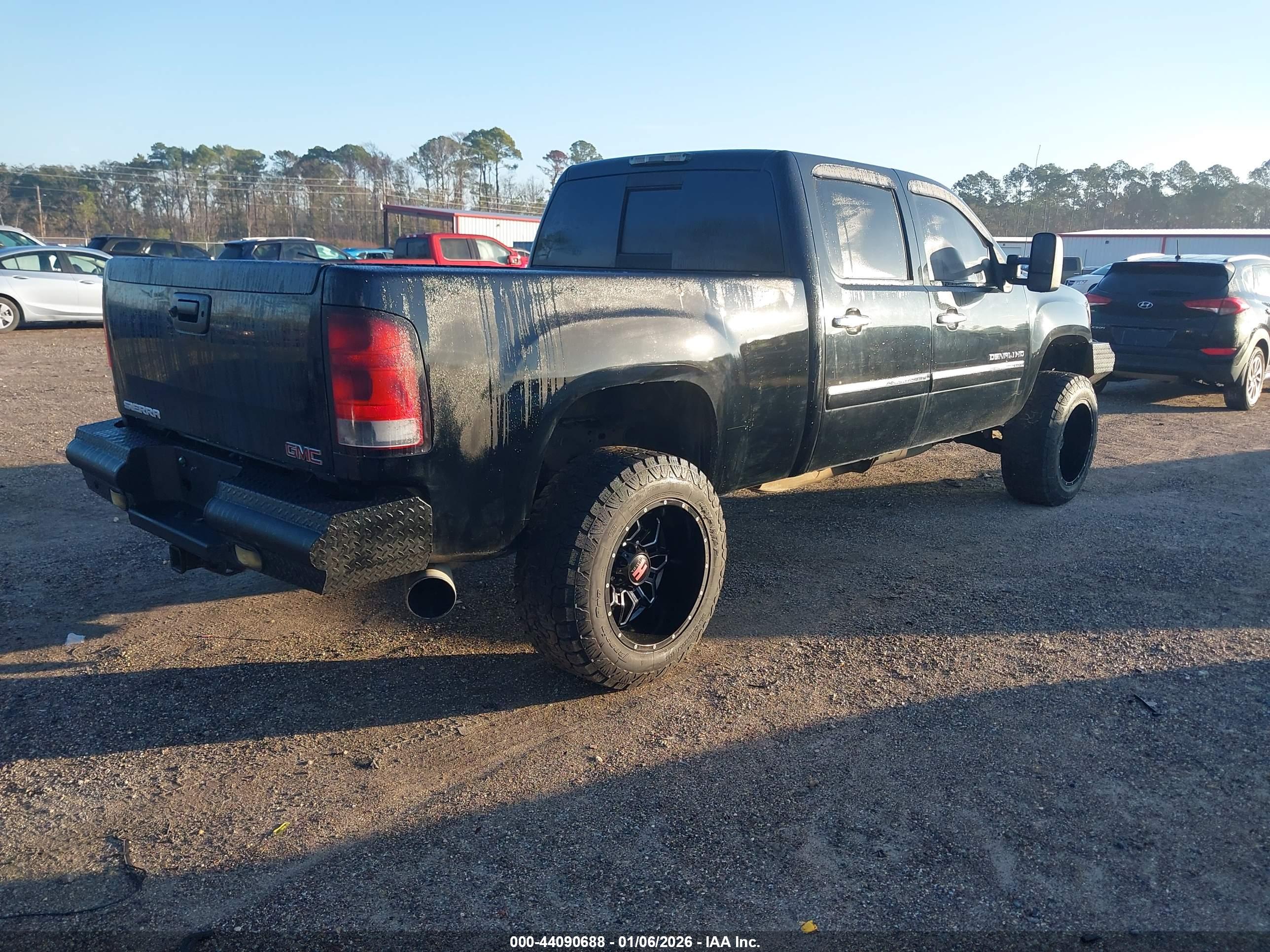 GMC SIERRA image 4