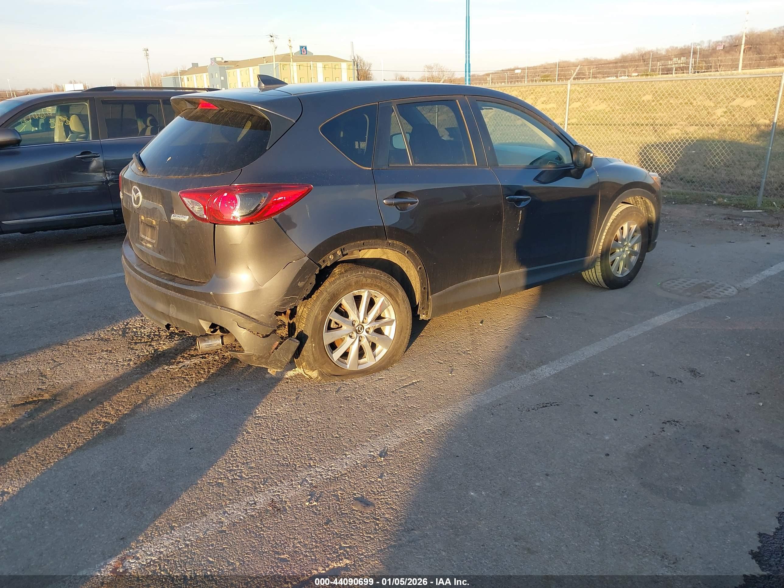 MAZDA CX-5 image 4