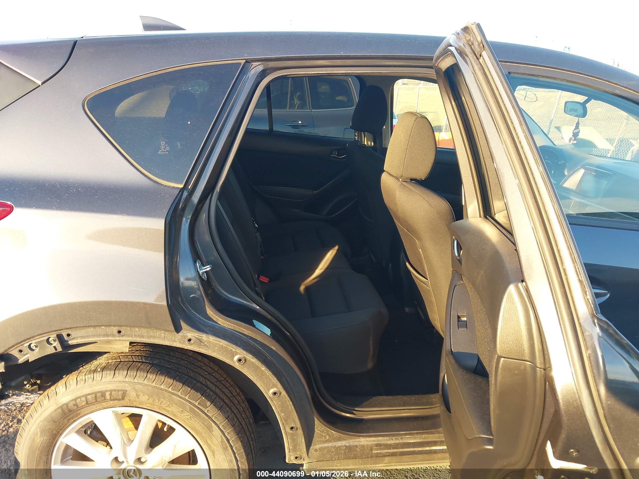 MAZDA CX-5 image 8