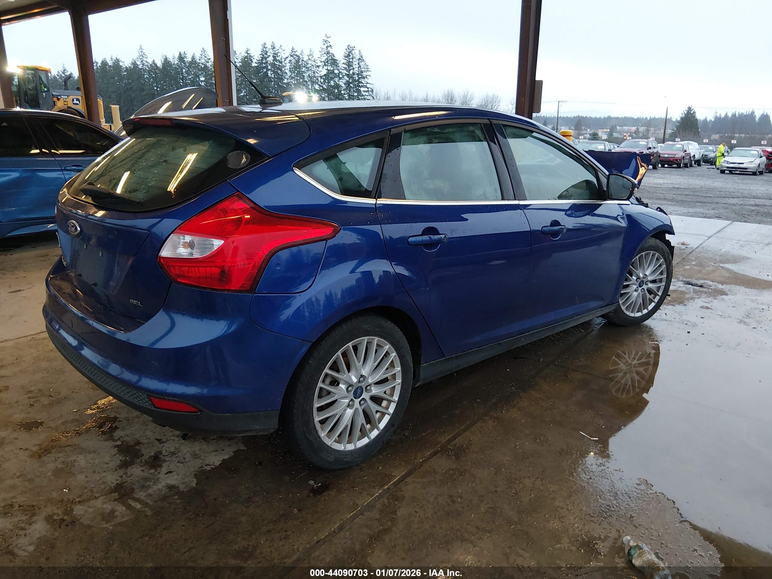 FORD FOCUS image 4