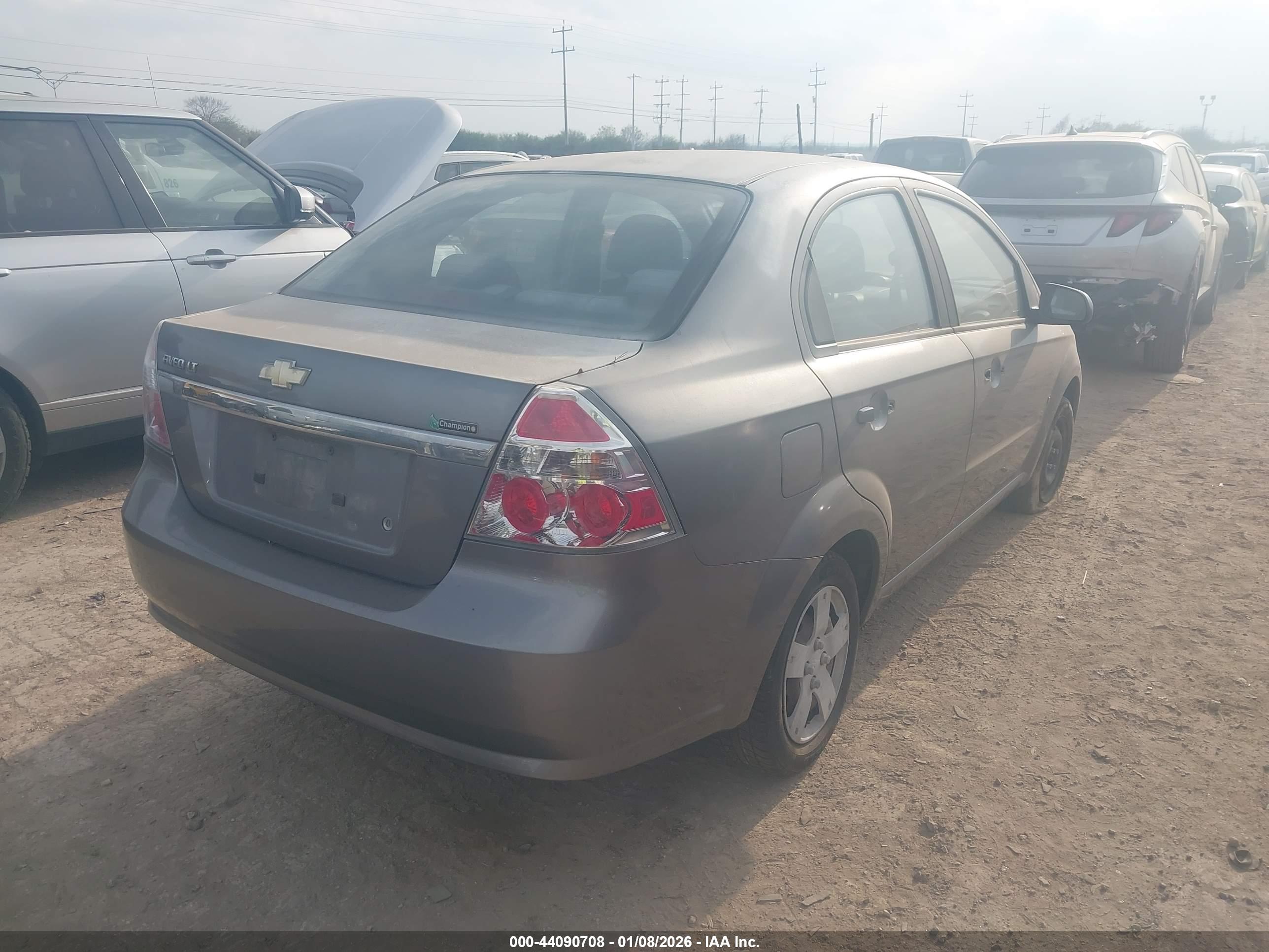 CHEVROLET AVEO image 4