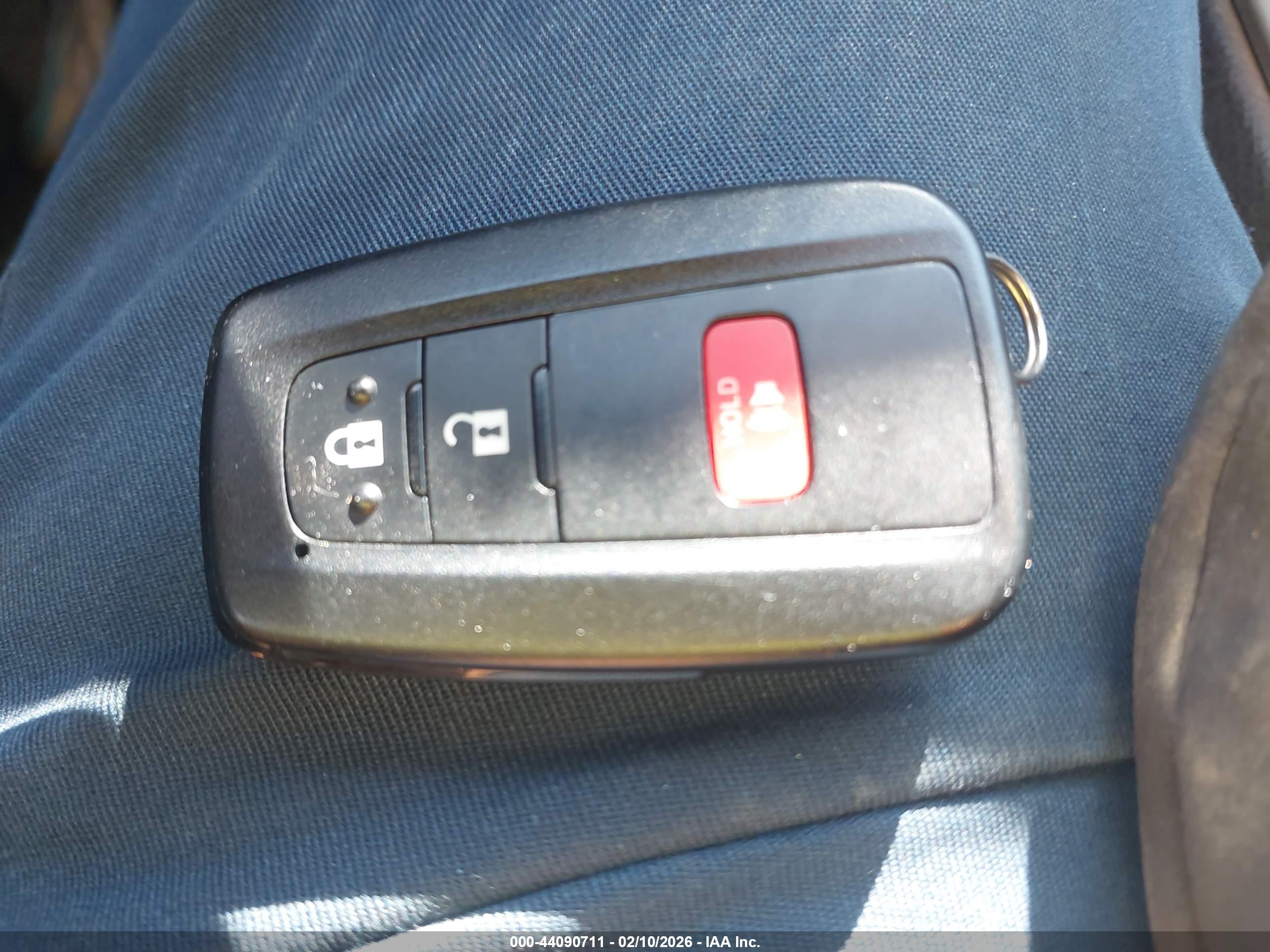 TOYOTA 4RUNNER image 11