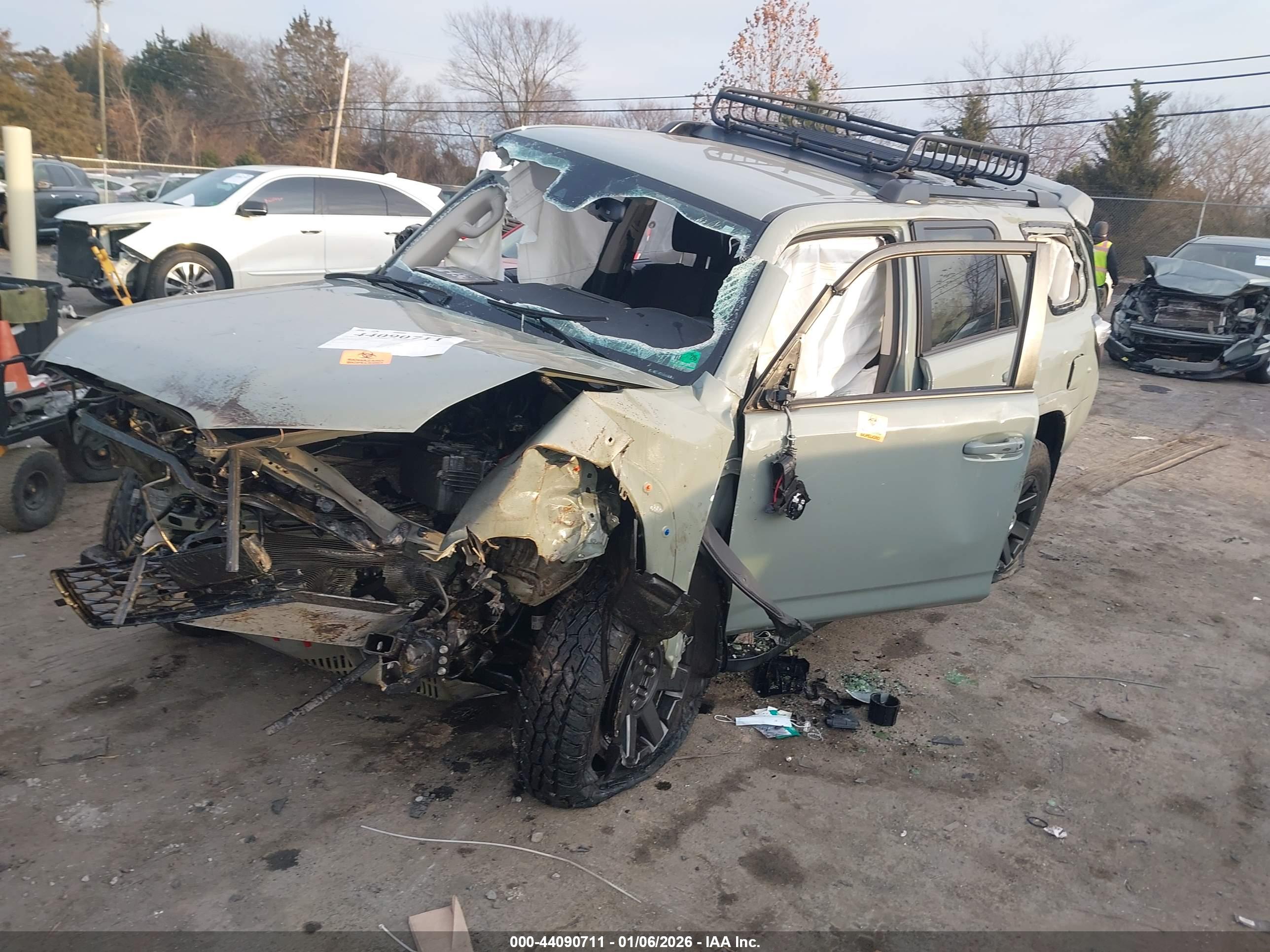 TOYOTA 4RUNNER image 2